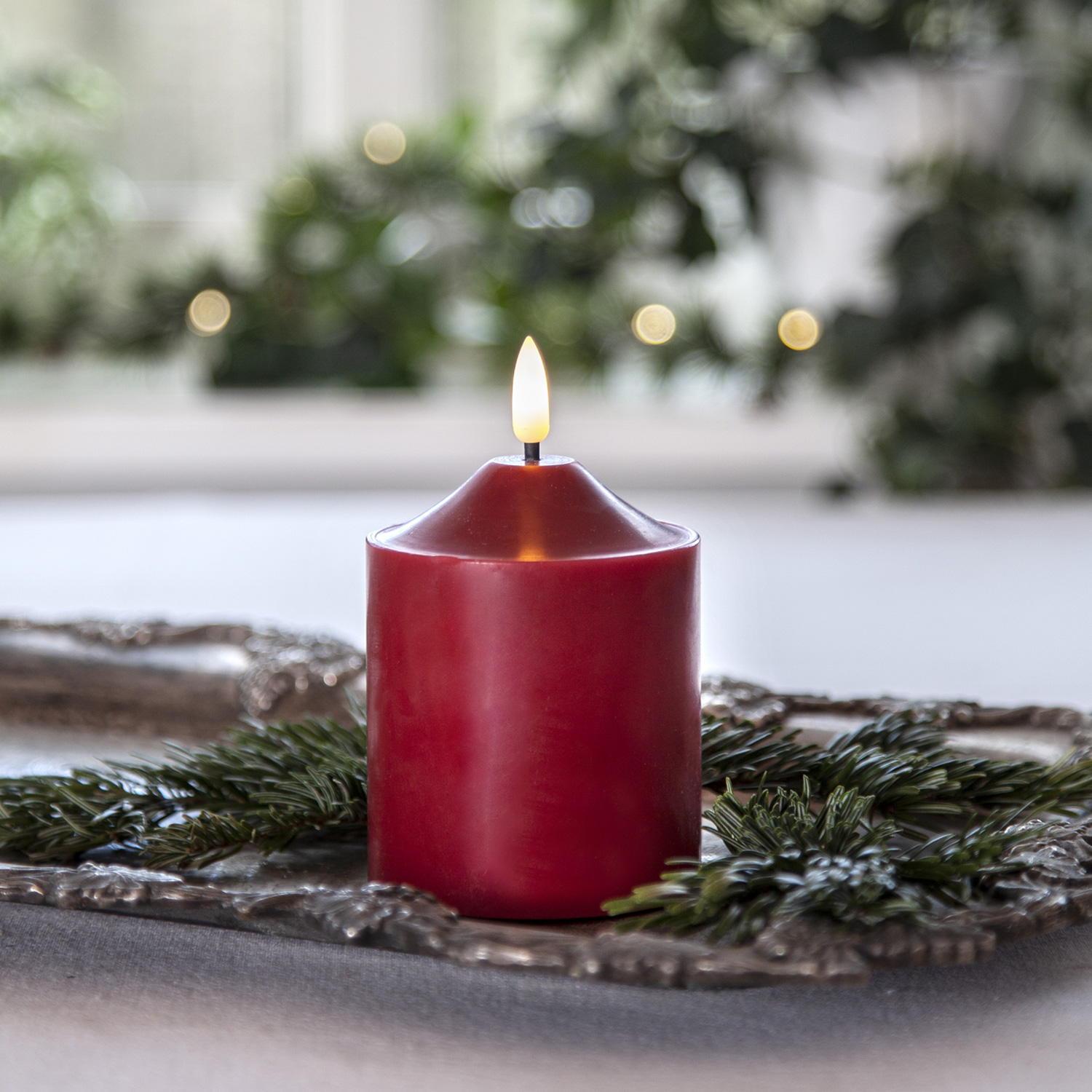 LED Stumpenkerze Flamme - Echtwachs - warmweiße 3D Flamme - H: 12cm - Batteriebetrieb - Timer - rot LED Stumpenkerze Flamme - Echtwachs - warmweiße 3D Flamme - H: 12cm - Batteriebetrieb - Timer - rot