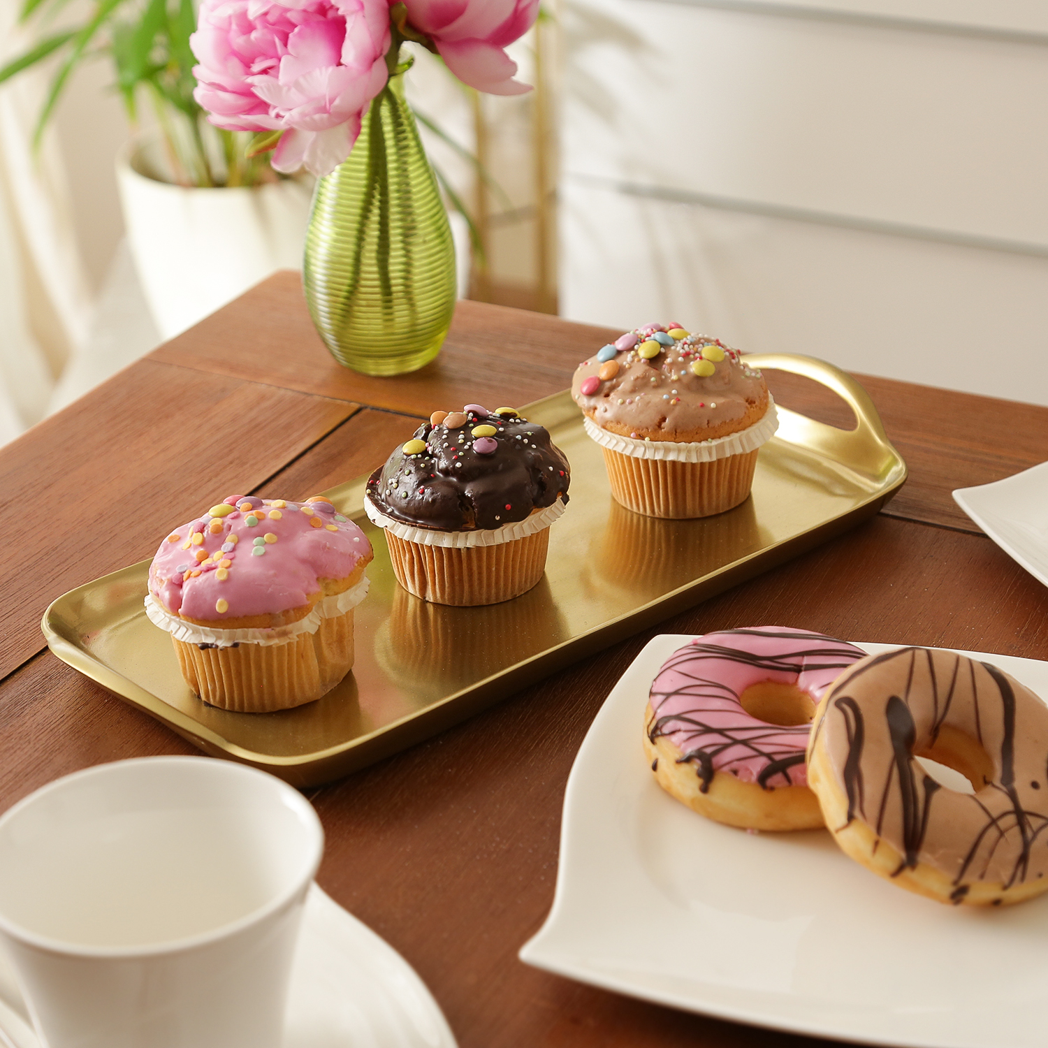 Dekotablett - Dekoteller - Serviertablett - Aluminium - rechteckig - mit  Griffen - L: 36cm - gold Dekotablett - Dekoteller - Serviertablett - Aluminium - rechteckig - mit  Griffen - L: 36cm - gold