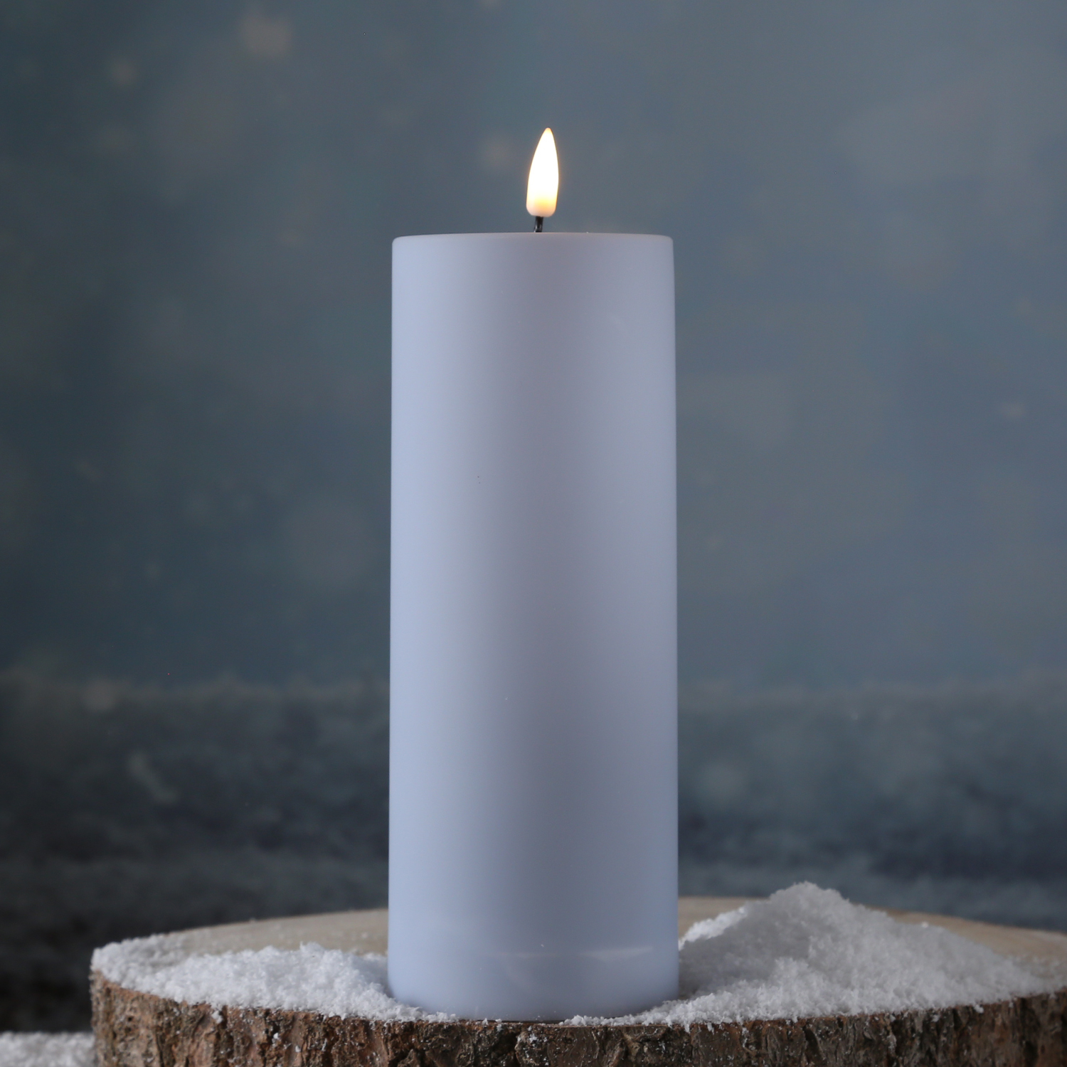 LED Stumpenkerze MIA - Kunststoff - realistische 3D Flamme - H: 20cm - outdoor - pastellblau LED Stumpenkerze MIA - Kunststoff - realistische 3D Flamme - H: 20cm - outdoor - pastellblau