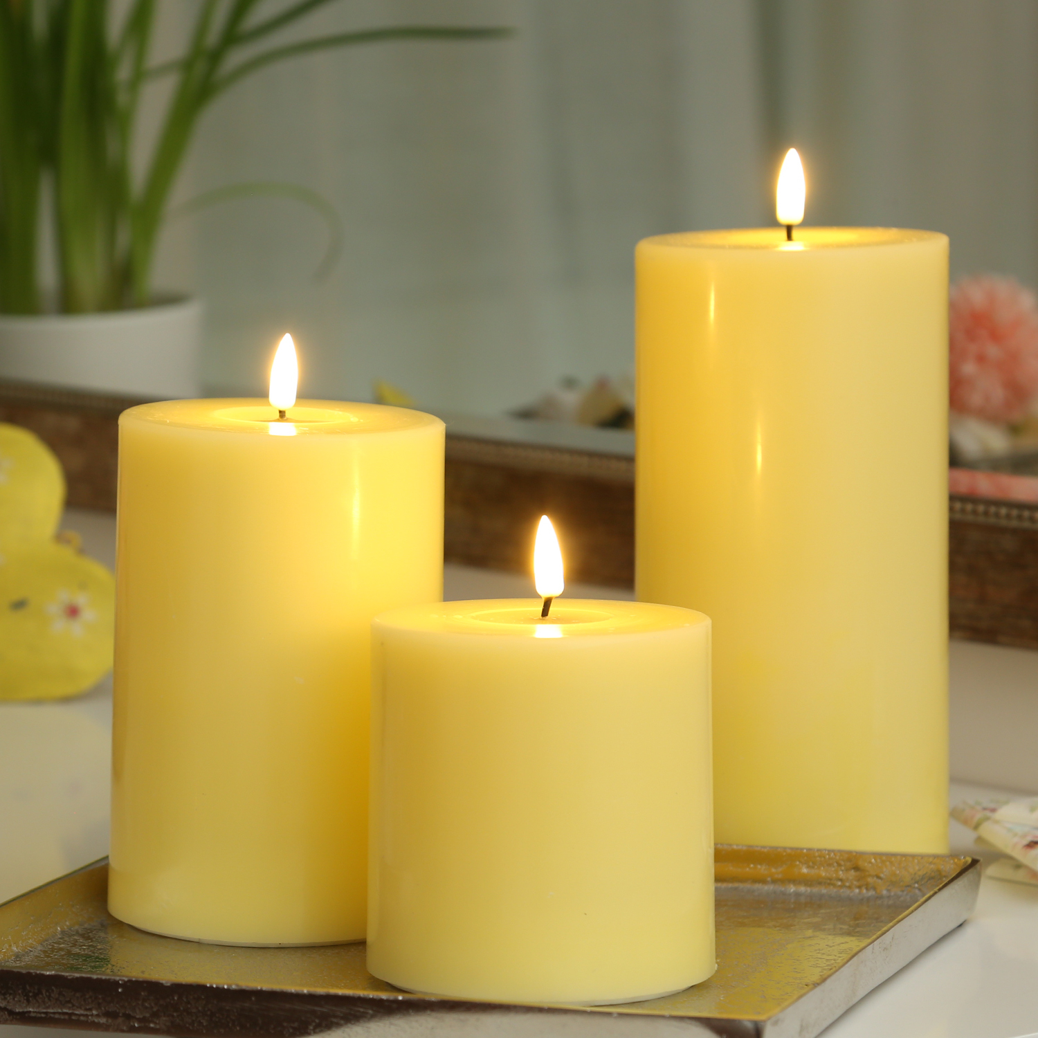 LED Stumpenkerze MIA - Echtwachs - realistische 3D Flamme - H: 20cm D: 10cm - Batteriebetrieb - gelb LED Stumpenkerze MIA - Echtwachs - realistische 3D Flamme - H: 20cm D: 10cm - Batteriebetrieb - gelb