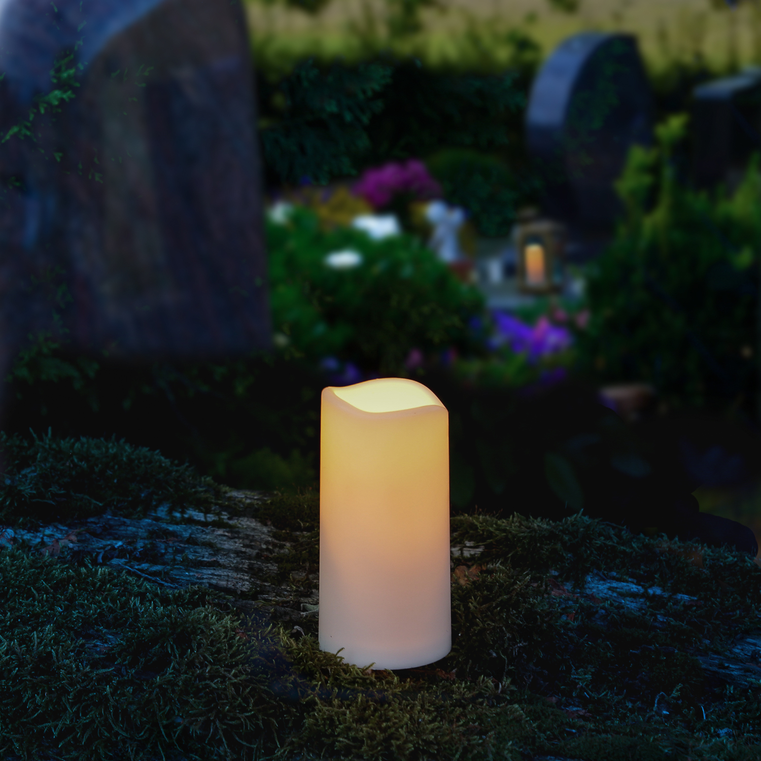 LED Mini Kerze/Grabkerze - flackernd - H: 10cm, D: 5cm - Timer + Sensor - bis 750h - weiß