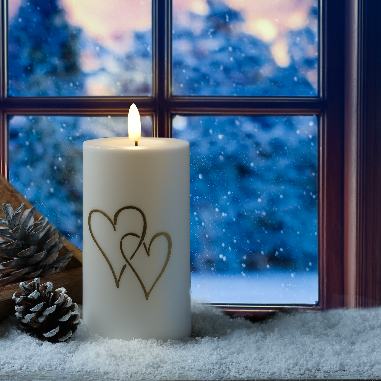 LED Kerzen goldene Herzen - Kunststoff - H: 15cm - D: 7cm - Timer/Sensor - Innen/Außen - 2er Set LED Kerzen goldene Herzen - Kunststoff - H: 15cm - D: 7cm - Timer/Sensor - Innen/Außen - 2er Set