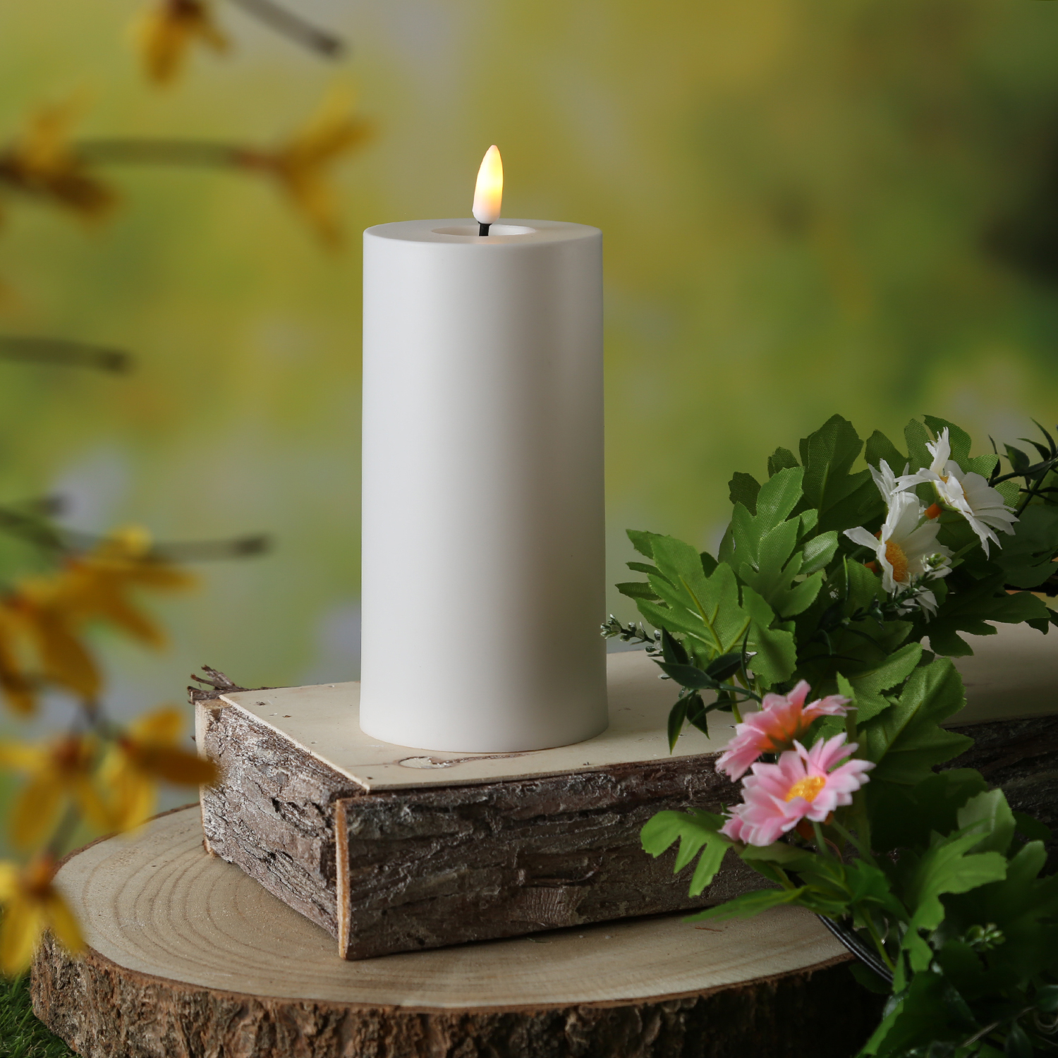 LED Kerze outdoor - Kunststoff - 3D Flamme - H: 17,5cm - D: 7,5cm - Timer - für Innen/Außen - weiß