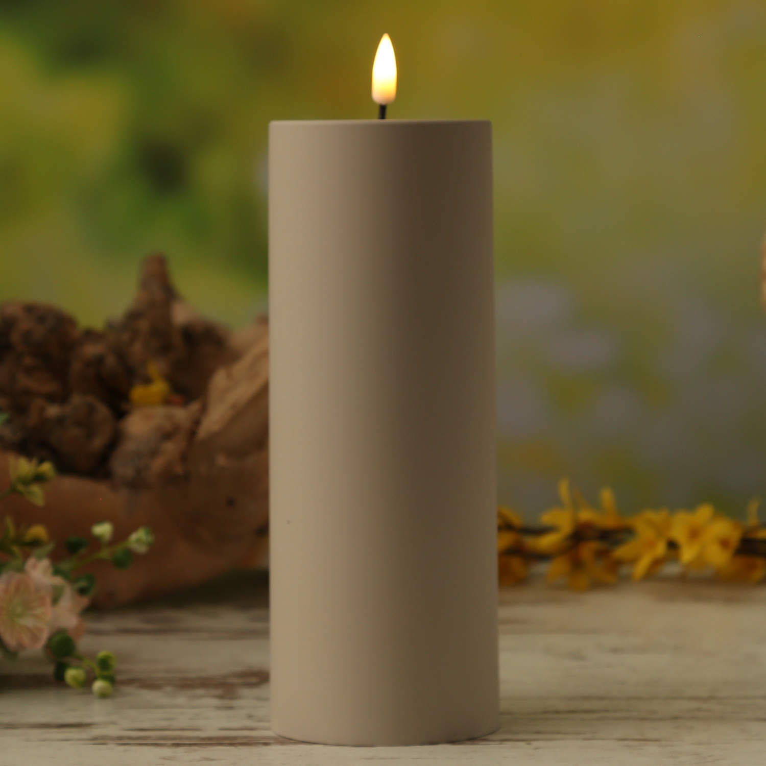 LED Stumpenkerze MIA - Kunststoff - 3D Flamme - H: 20cm - D: 7,5cm - für Außen - sand LED Stumpenkerze MIA - Kunststoff - 3D Flamme - H: 20cm - D: 7,5cm - für Außen - sand