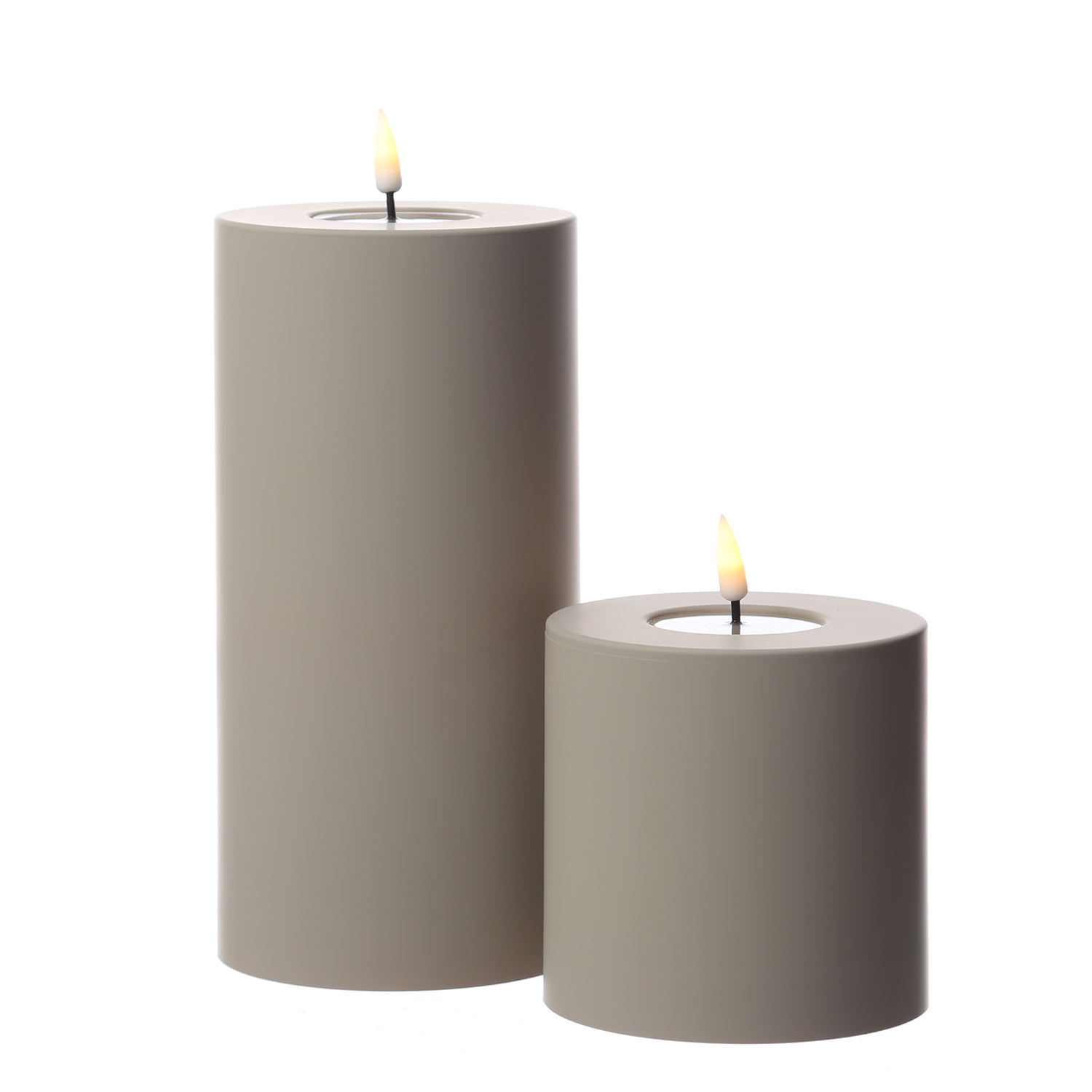 LED Stumpenkerze MIA - Kunststoff - realistische 3D Flamme - H: 20cm - D: 10cm - für Außen - sand LED Stumpenkerze MIA - Kunststoff - realistische 3D Flamme - H: 20cm - D: 10cm - für Außen - sand