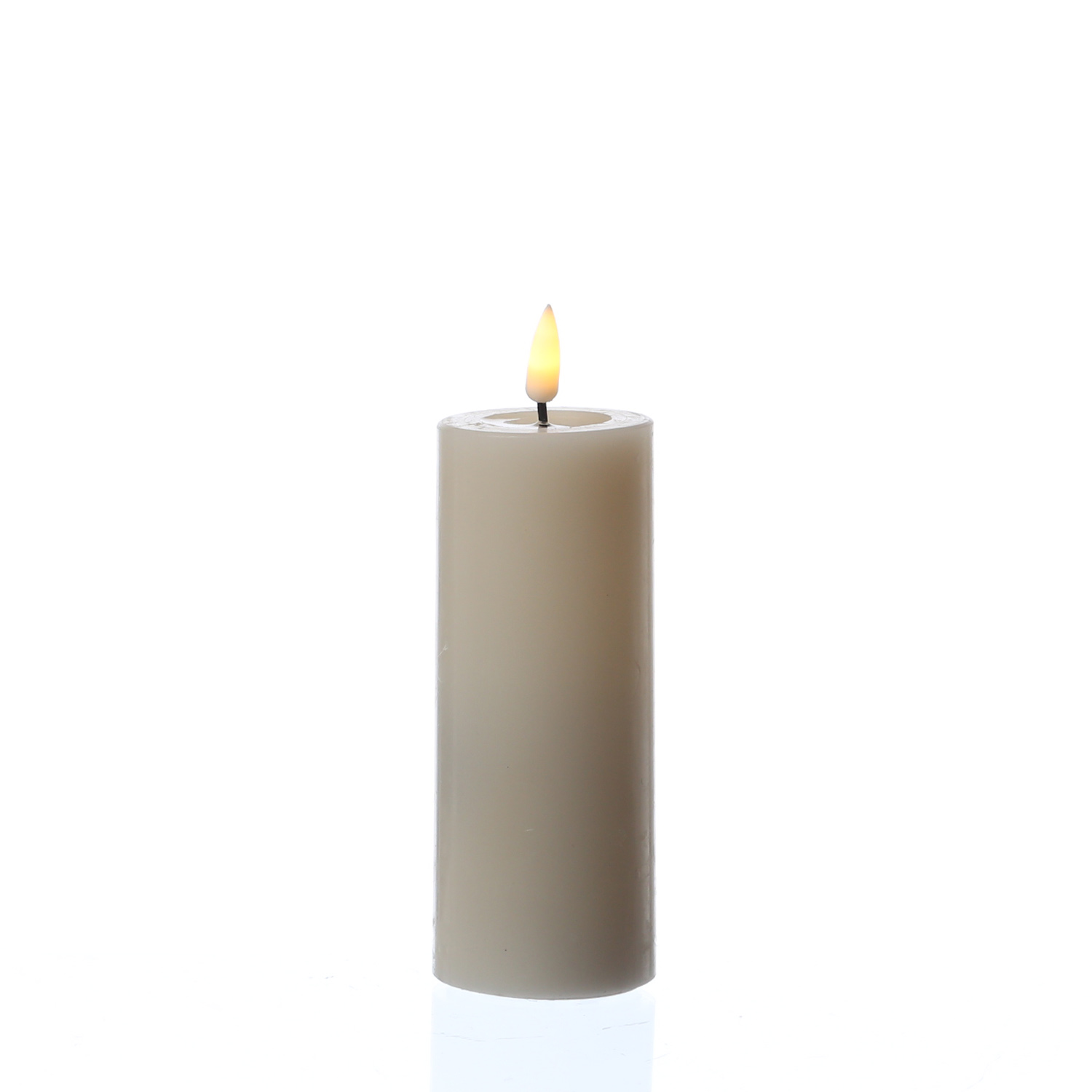 LED Stumpenkerze MIA - Echtwachs - realistische 3D Flamme - H: 12,5cm D: 5cm - Batterie - creme