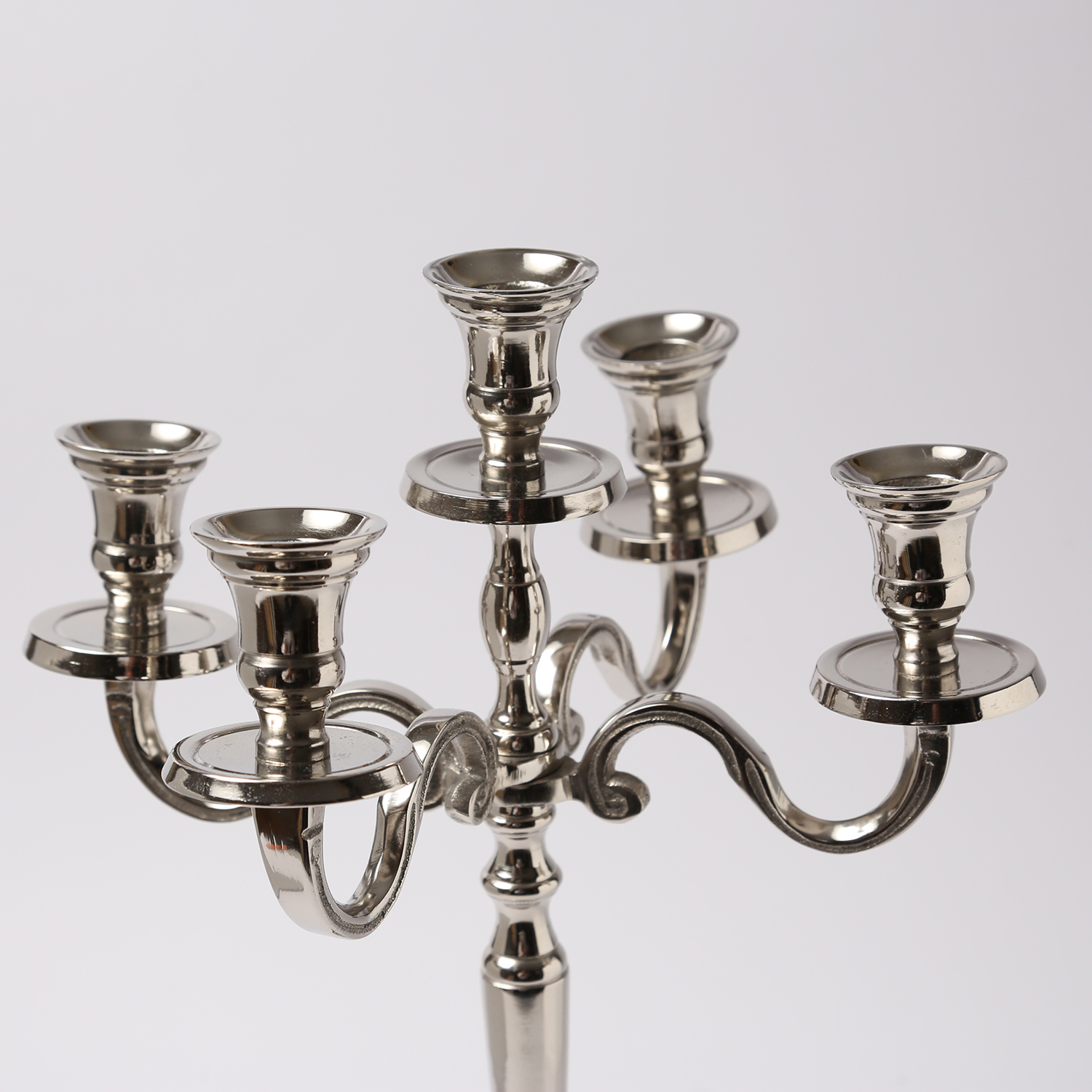 Stabkerzenhalter - Kerzenständer - Kerzenleuchter - Aluminium - H: 41cm - 5-armig - silber Stabkerzenhalter - Kerzenständer - Kerzenleuchter - Aluminium - H: 41cm - 5-armig - silber
