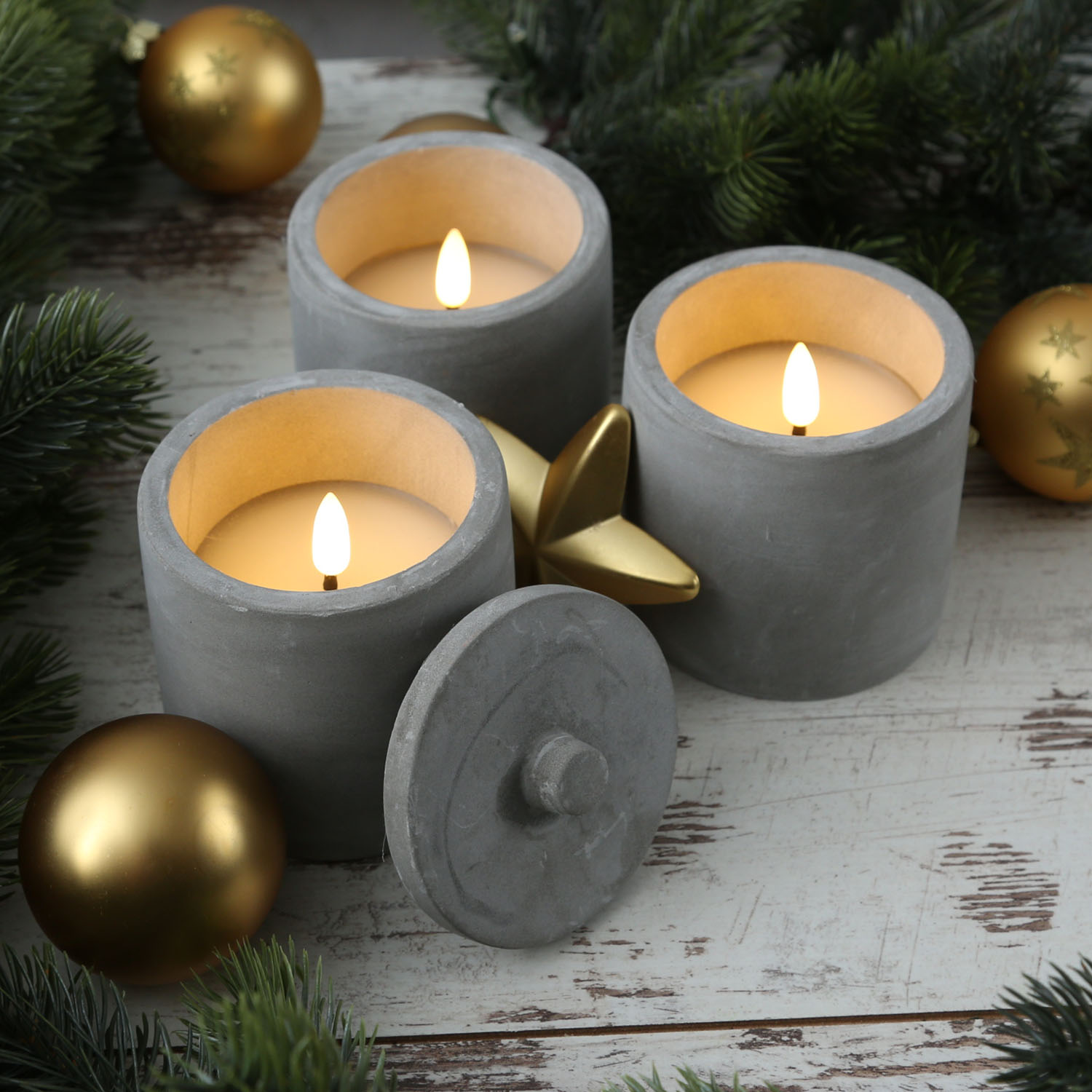 LED Kerzen im Topf - mit Deckel - Betonoptik - Timer - H: 10cm D: 8cm - grau - 3er Set LED Kerzen im Topf - mit Deckel - Betonoptik - Timer - H: 10cm D: 8cm - grau - 3er Set