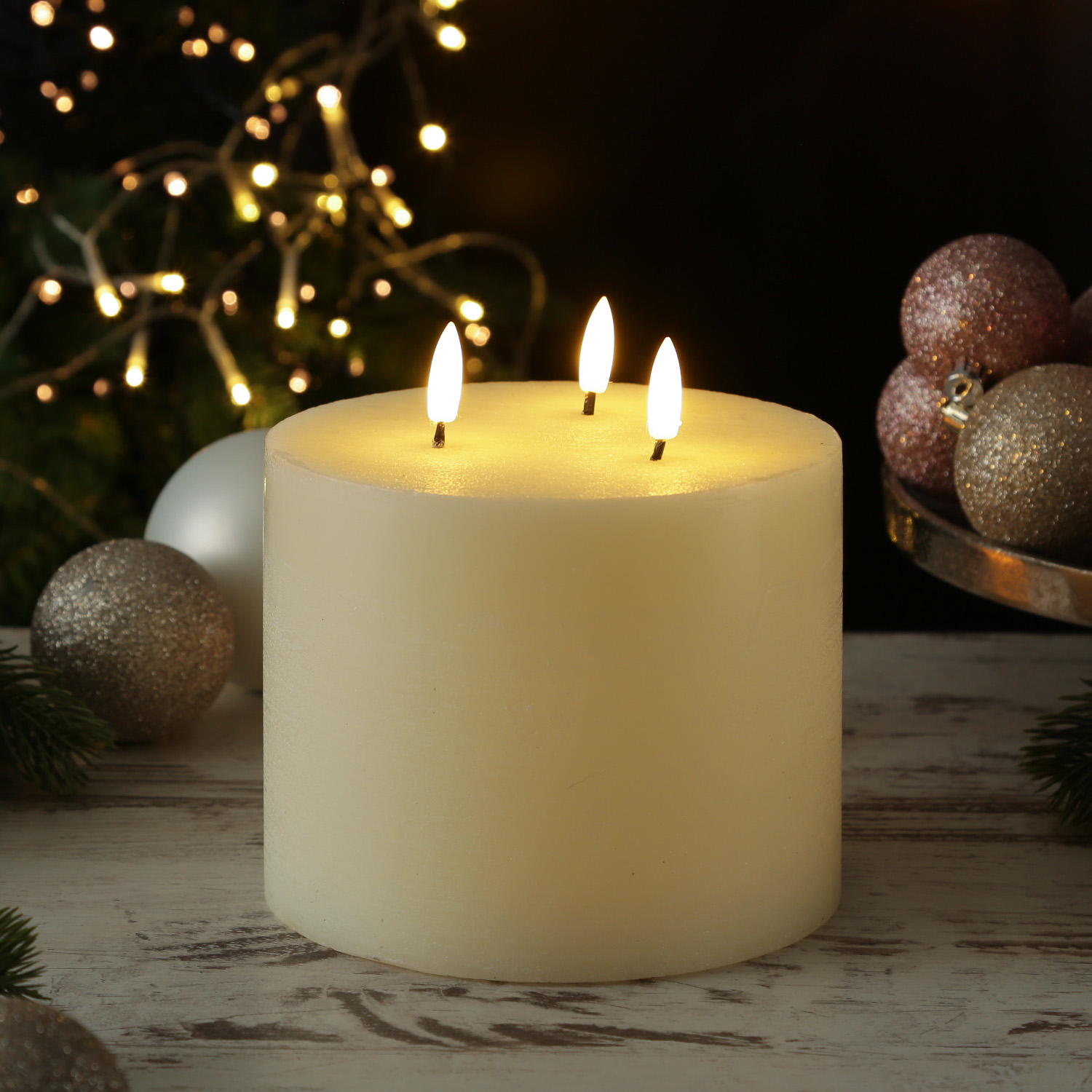 XXL LED Kerze - 3-Docht - Echtwachs - Timer - H: 15cm D: 15cm - creme