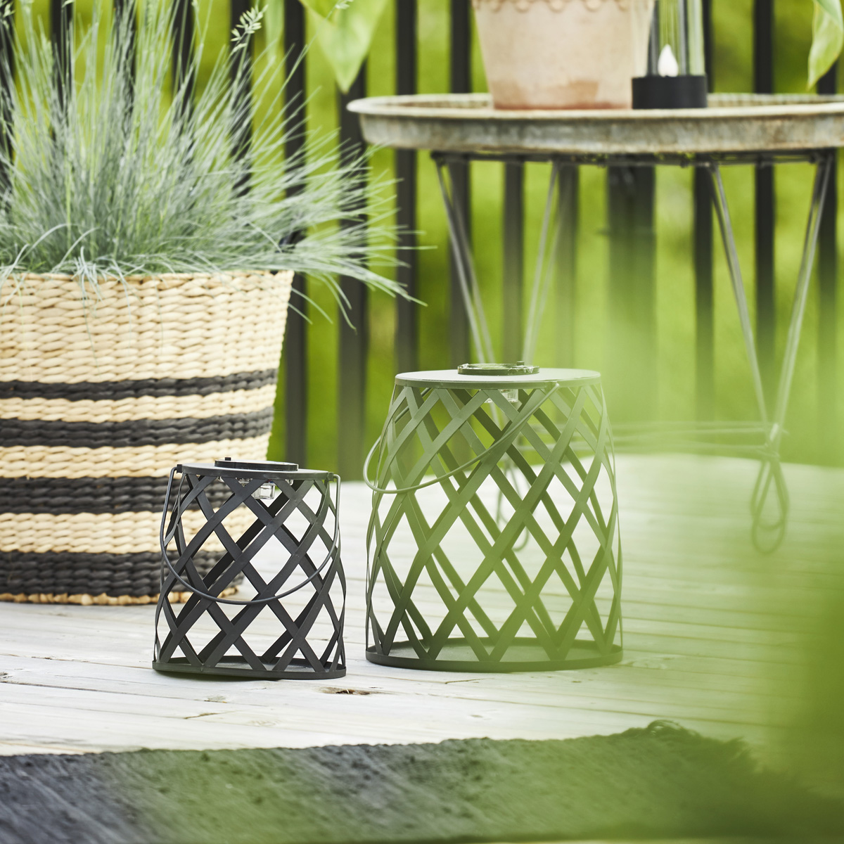 LED  Solar Laterne CALABRIA - warmweiße LED - H: 28cm - Dämmerungssensor - outdoor LED  Solar Laterne CALABRIA - warmweiße LED - H: 28cm - Dämmerungssensor - outdoor