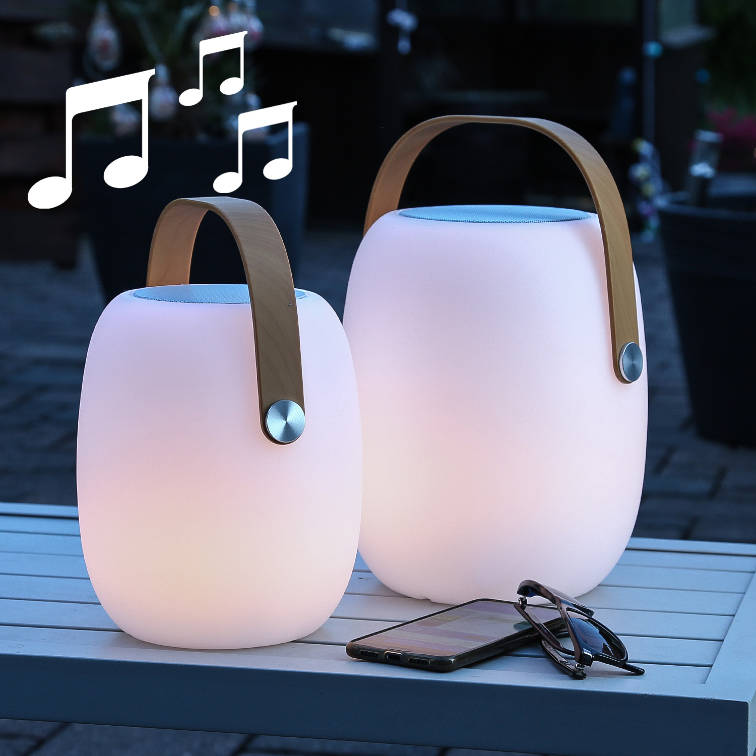 LED Tischleuchte mit Lautsprecher - Bluetooth - 9 warmweiße LED - H 32cm - für Garten- Balkon LED Tischleuchte mit Lautsprecher - Bluetooth - 9 warmweiße LED - H 32cm - für Garten- Balkon