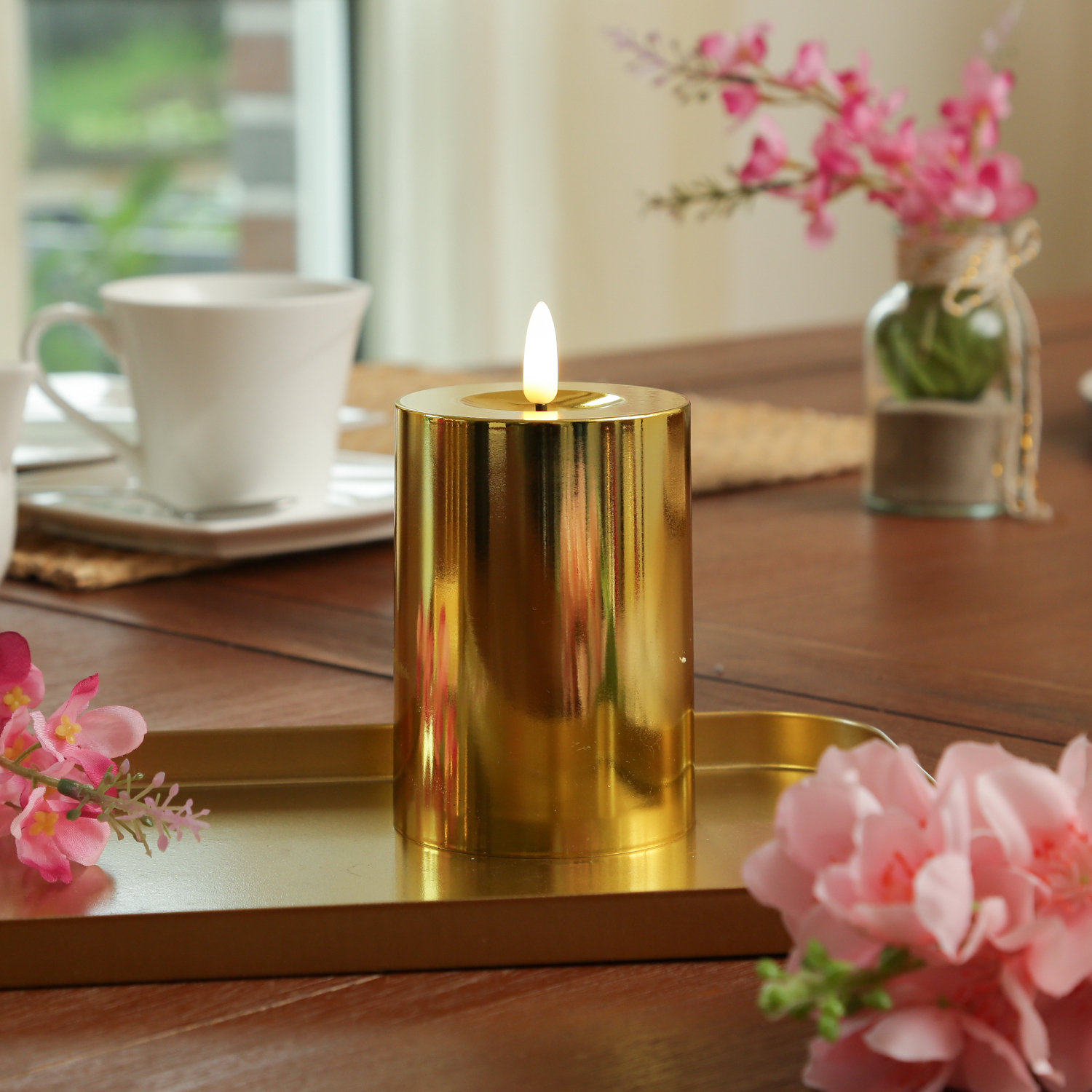 LED Kerze - Kunststoff - 3D Flamme - Timer - H: 12,5cm - D: 7,5cm - gold glänzend