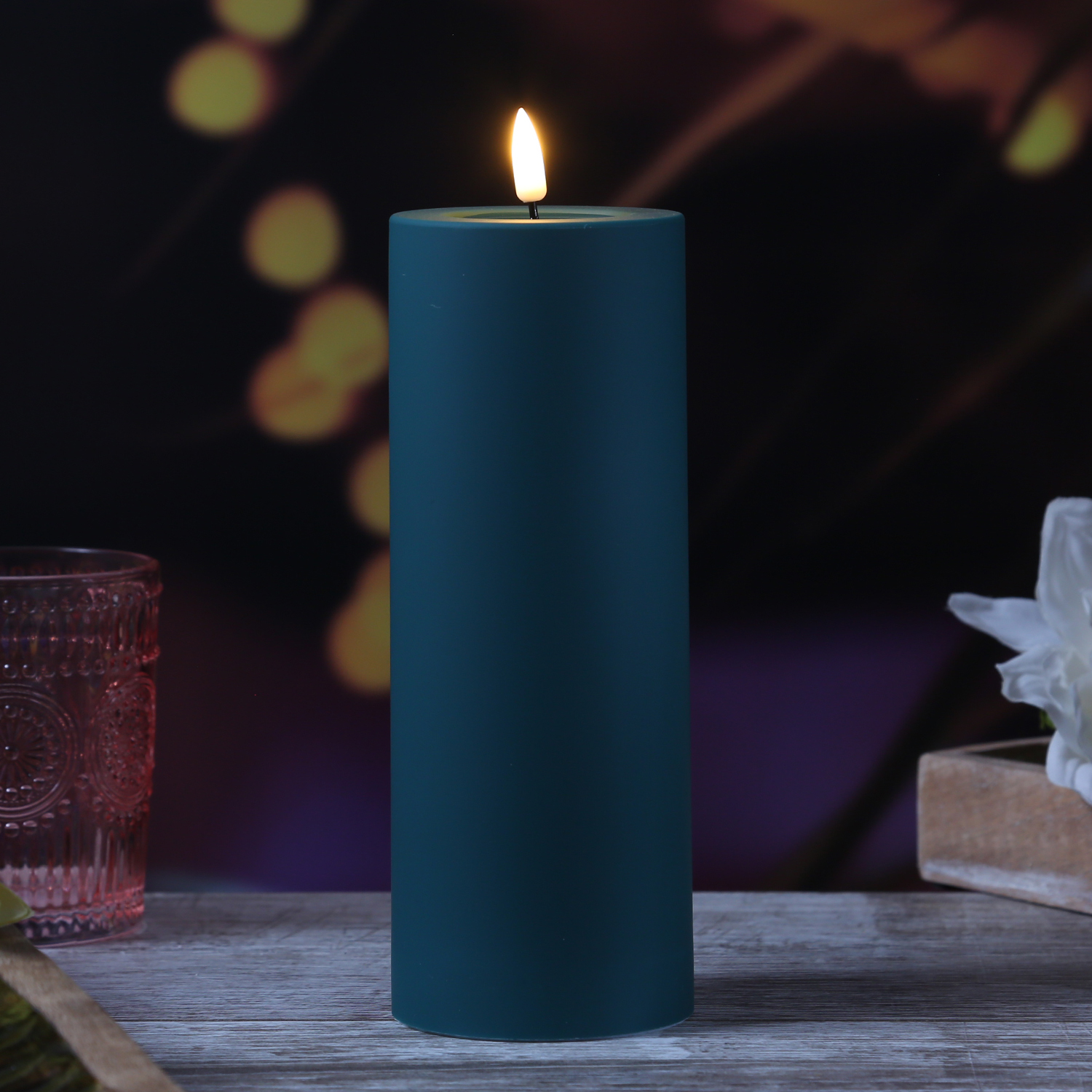 LED Stumpenkerze MIA - Kunststoff - realistische 3D Flamme - H: 20cm - für Außen - dunkelgrün