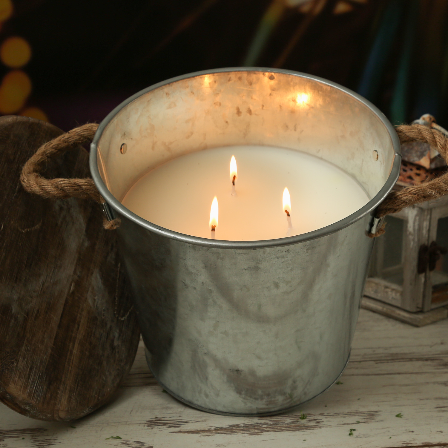 XL Duftkerze CITRONELLA - im Metalleimer mit Deckel - 3-Docht - Echwachs - H: 23cm -  silber