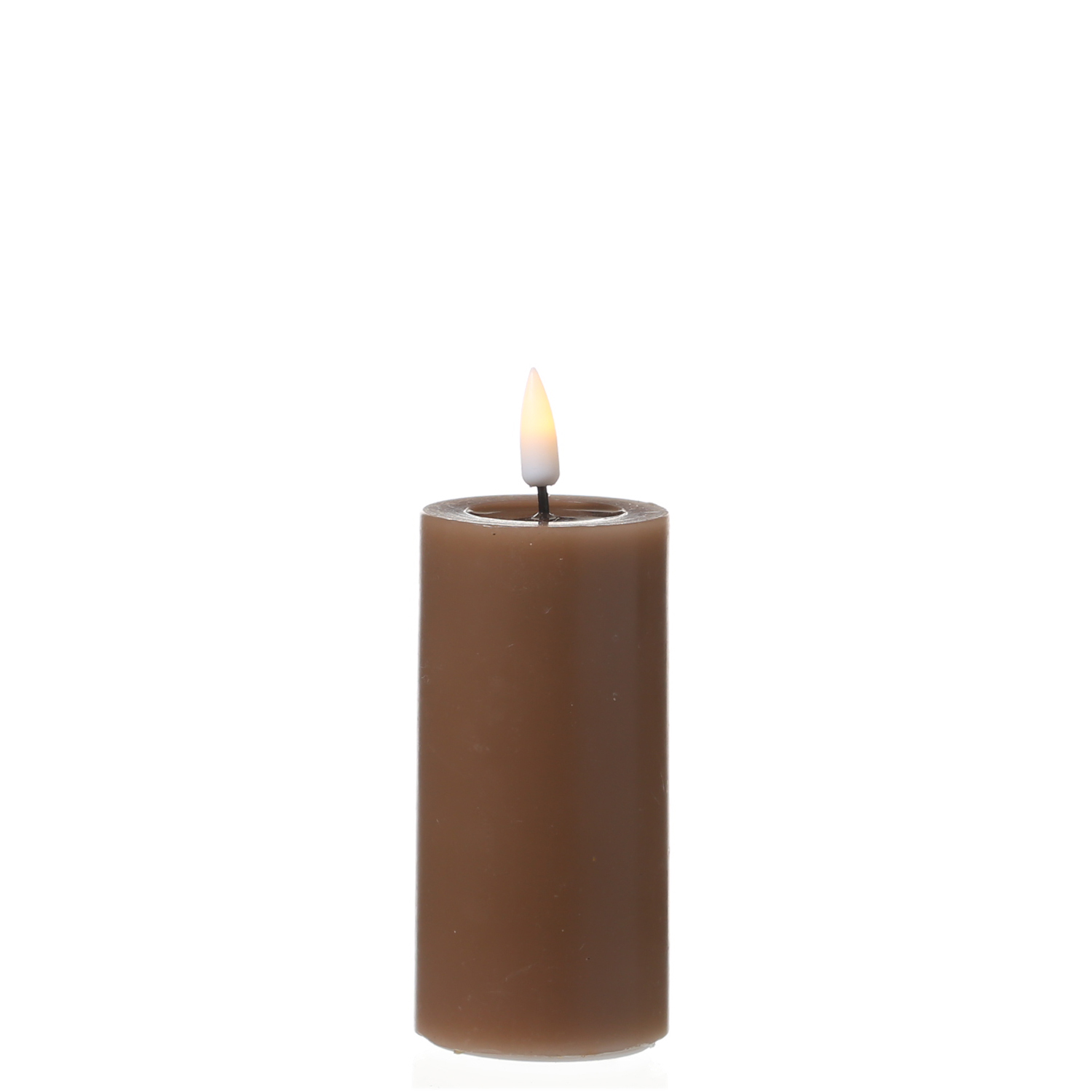 LED Stumpenkerze MIA - Echtwachs - realistische 3D Flamme - H: 10cm - D: 5cm - karamell LED Stumpenkerze MIA - Echtwachs - realistische 3D Flamme - H: 10cm - D: 5cm - karamell