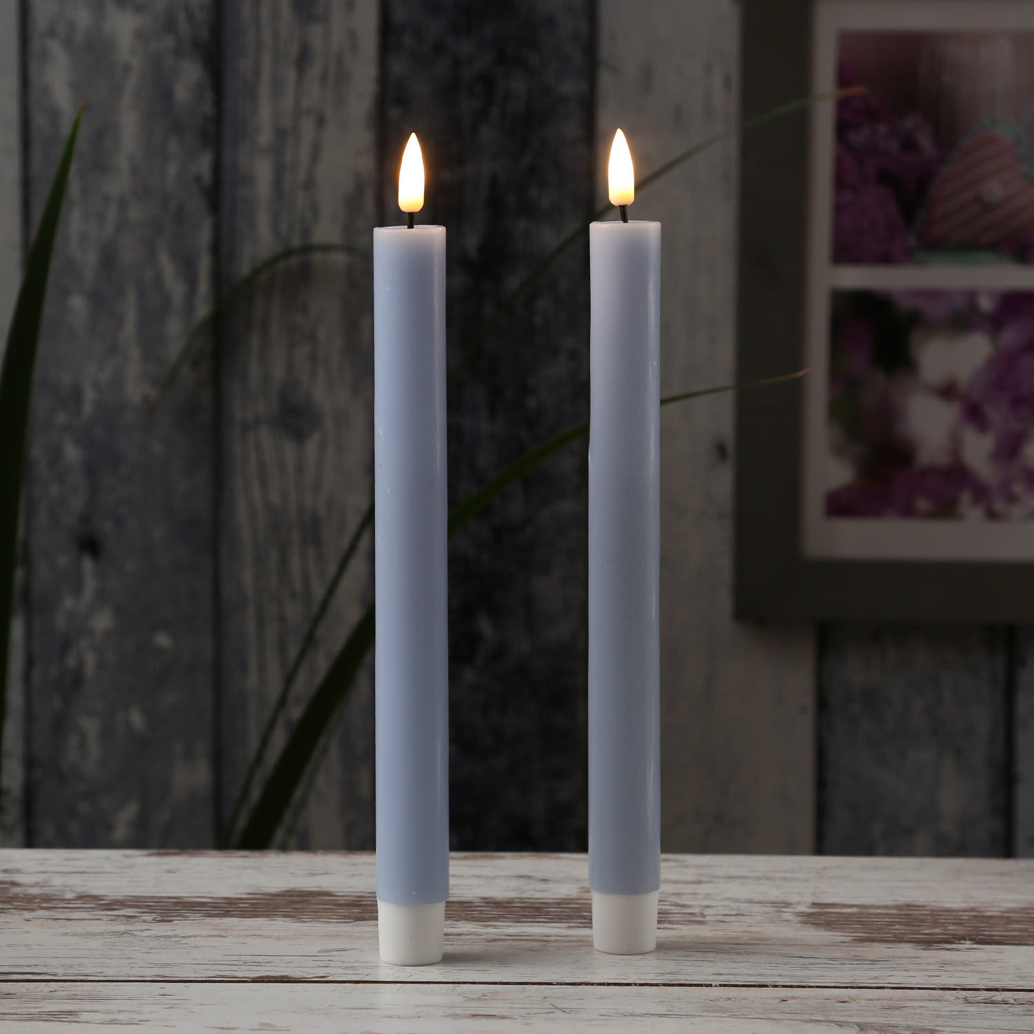 LED Stabkerzen ELLA - Echtwachs - realistische 3D Flamme - H: 38cm - hellblau