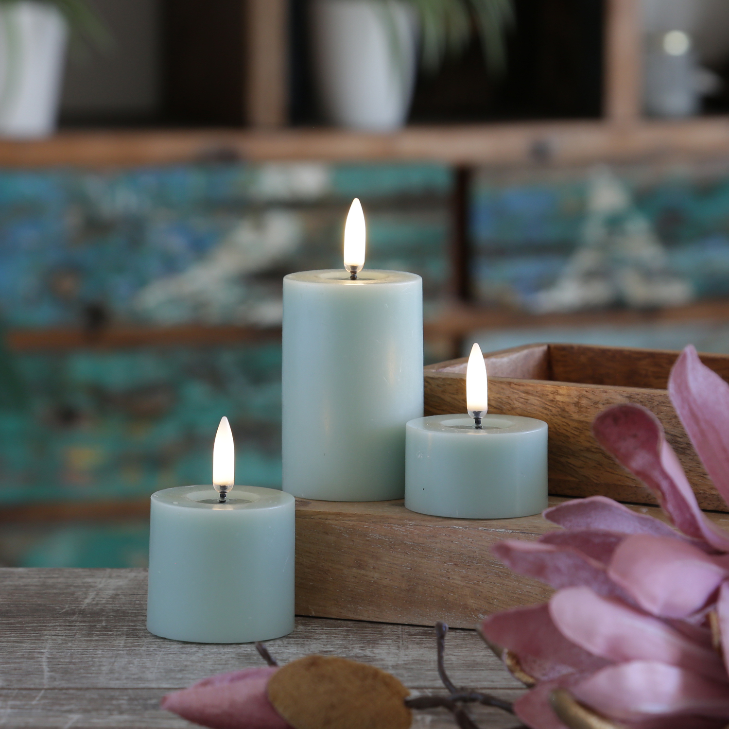 LED Mini Kerzenset THEA - Echtwachs - 3 Größen - D: 5cm - Timer - salbeigrün - 3er Set LED Mini Kerzenset THEA - Echtwachs - 3 Größen - D: 5cm - Timer - salbeigrün - 3er Set
