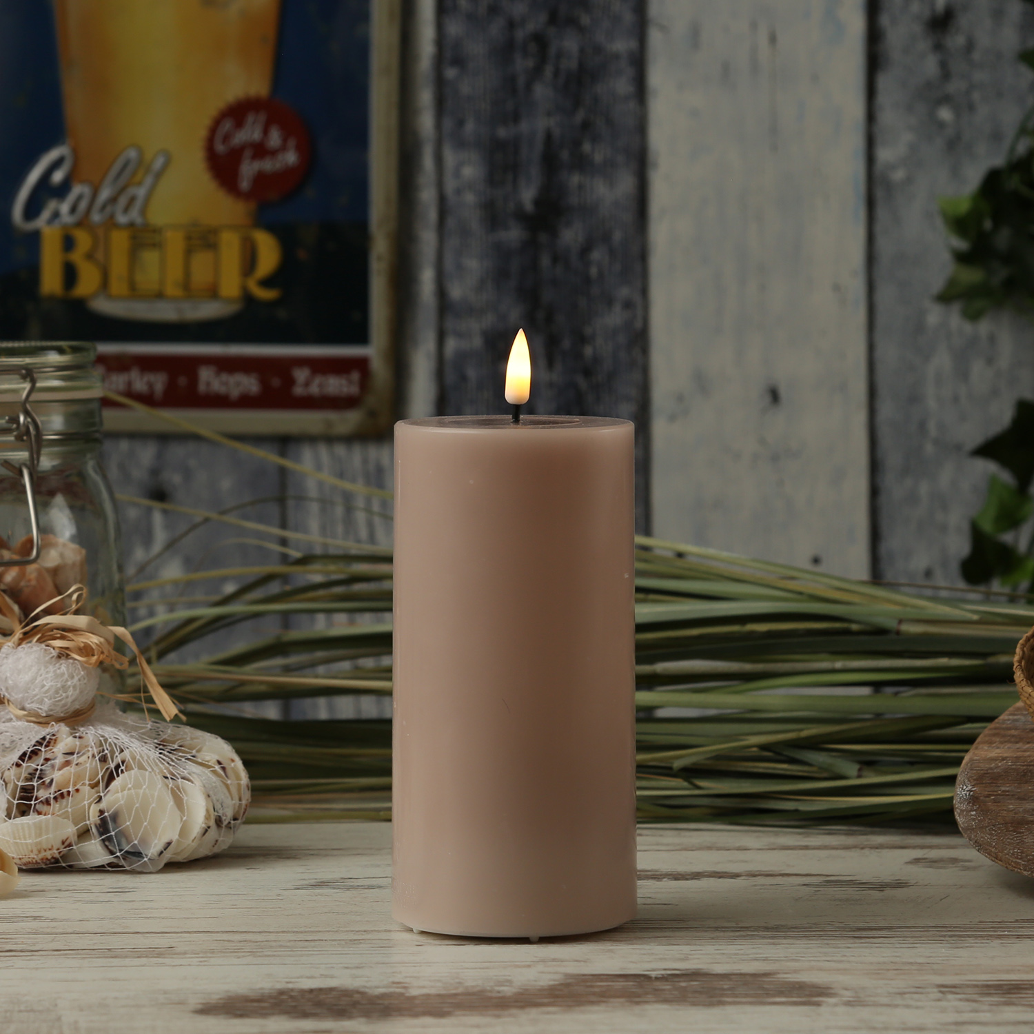 LED Stumpenkerze MIA - Echtwachs - realistische 3D Flamme - H: 15cm - D: 7,5cm - altrosa LED Stumpenkerze MIA - Echtwachs - realistische 3D Flamme - H: 15cm - D: 7,5cm - altrosa
