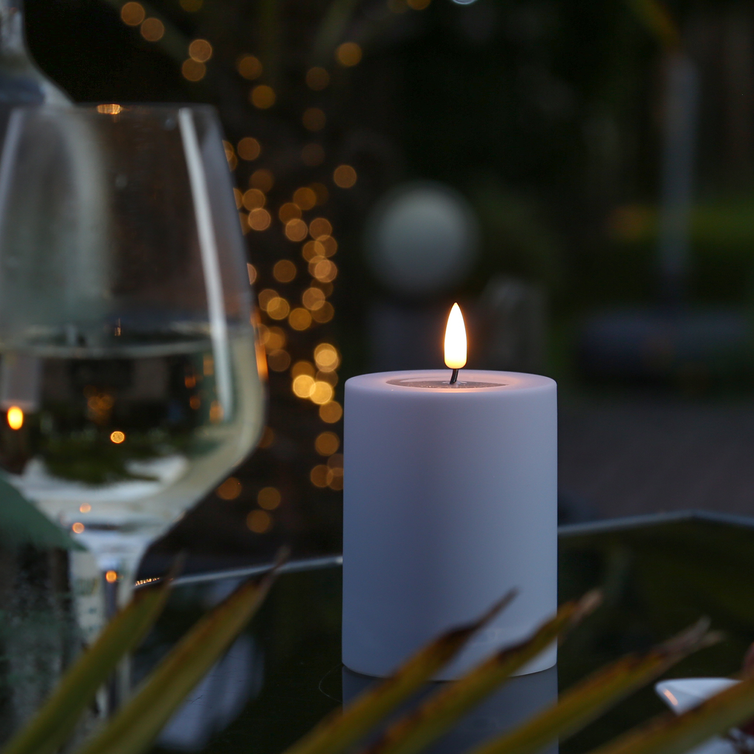 LED Stumpenkerze MIA - Kunststoff - realistische 3D Flamme - H: 10cm - outdoor - pastellblau LED Stumpenkerze MIA - Kunststoff - realistische 3D Flamme - H: 10cm - outdoor - pastellblau