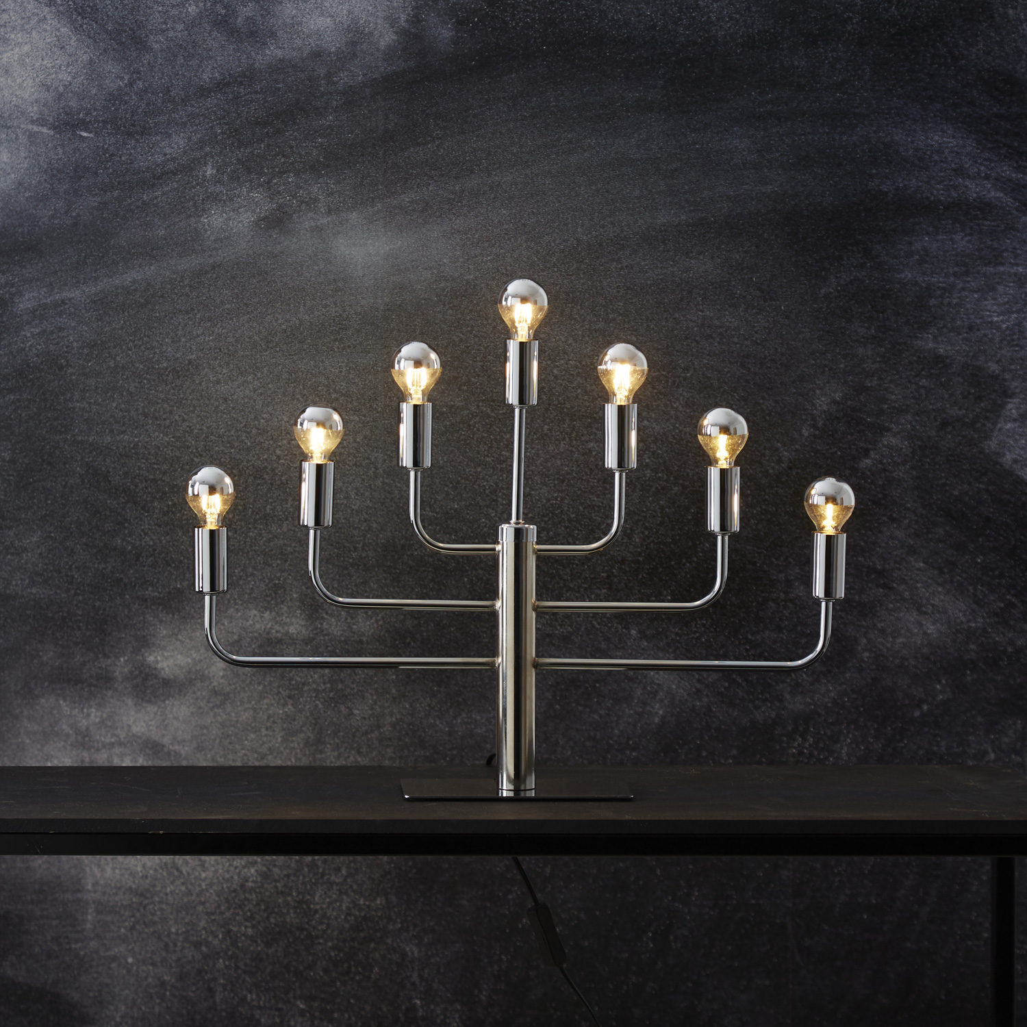 Kerzenleuchter Pix - Tischleuchte - 7-armig - E14 Fassung - H: 40cm, L: 57cm - silber Kerzenleuchter Pix - Tischleuchte - 7-armig - E14 Fassung - H: 40cm, L: 57cm - silber