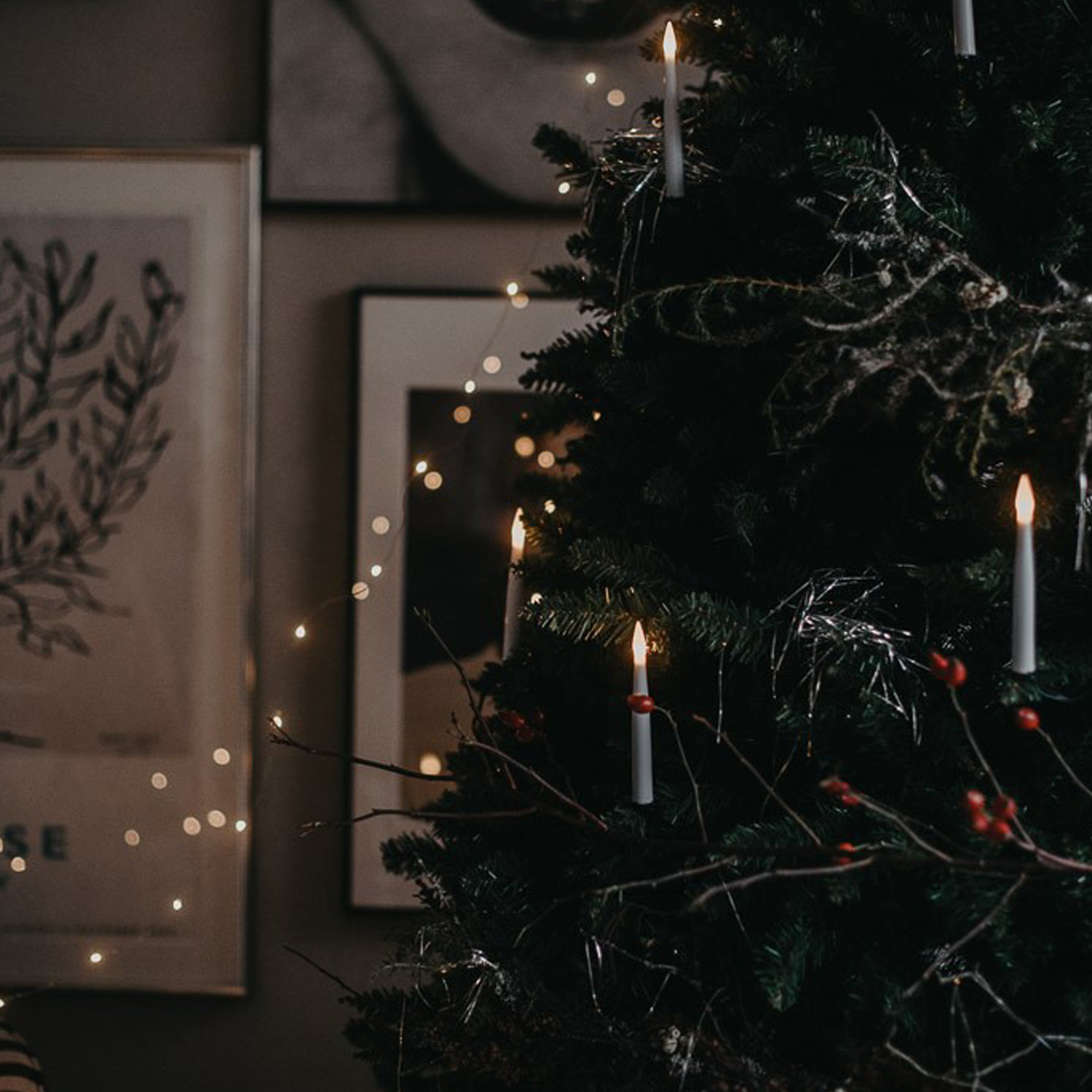 LED-Kerzenkette - Indoor - Slimline - statische LED - L: 10,5m - H: 15cm - 16er Set LED-Kerzenkette - Indoor - Slimline - statische LED - L: 10,5m - H: 15cm - 16er Set