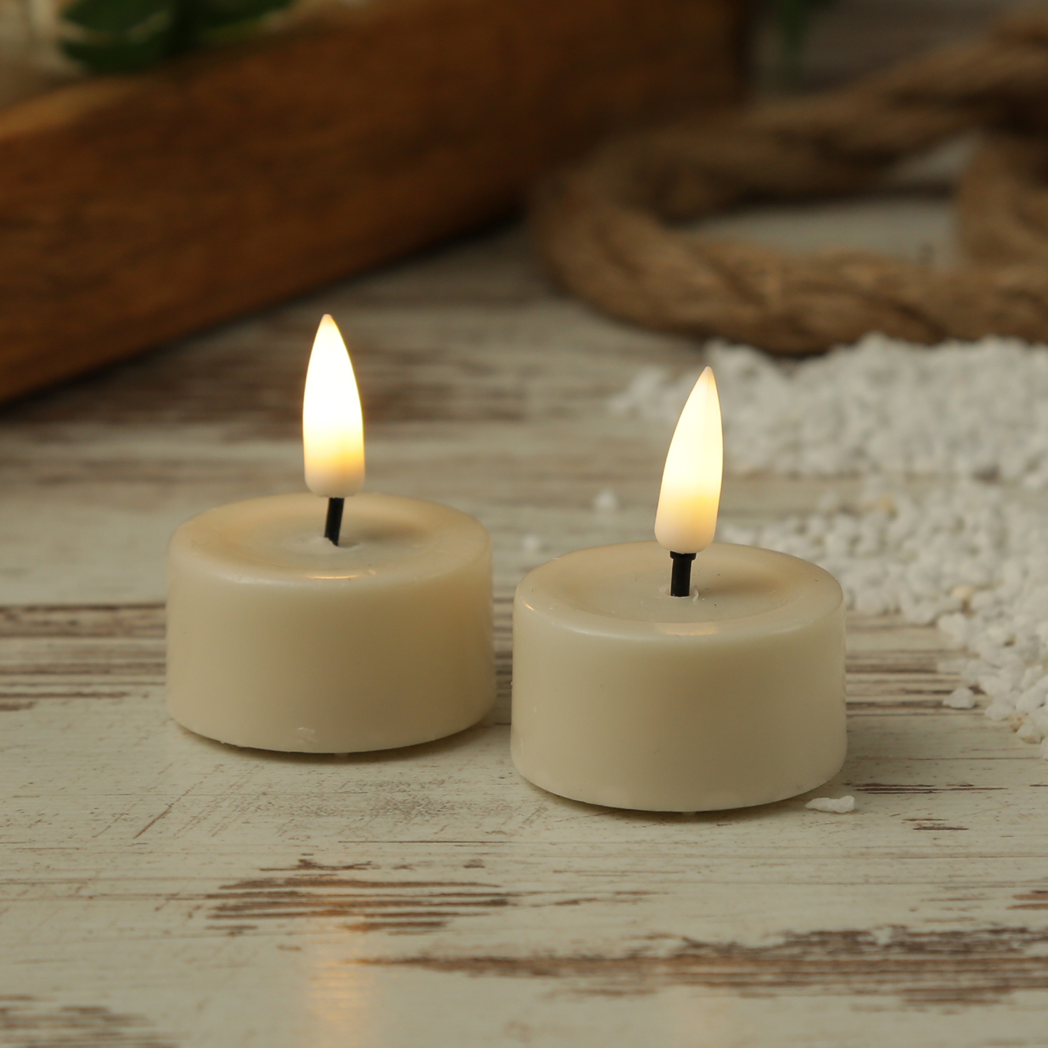 LED Teelichter MIA - Echtwachs - realistische 3D Flamme - Batteriebetrieb - D: 4,1cm - creme - 2 Stück LED Teelichter MIA - Echtwachs - realistische 3D Flamme - Batteriebetrieb - D: 4,1cm - creme - 2 Stück