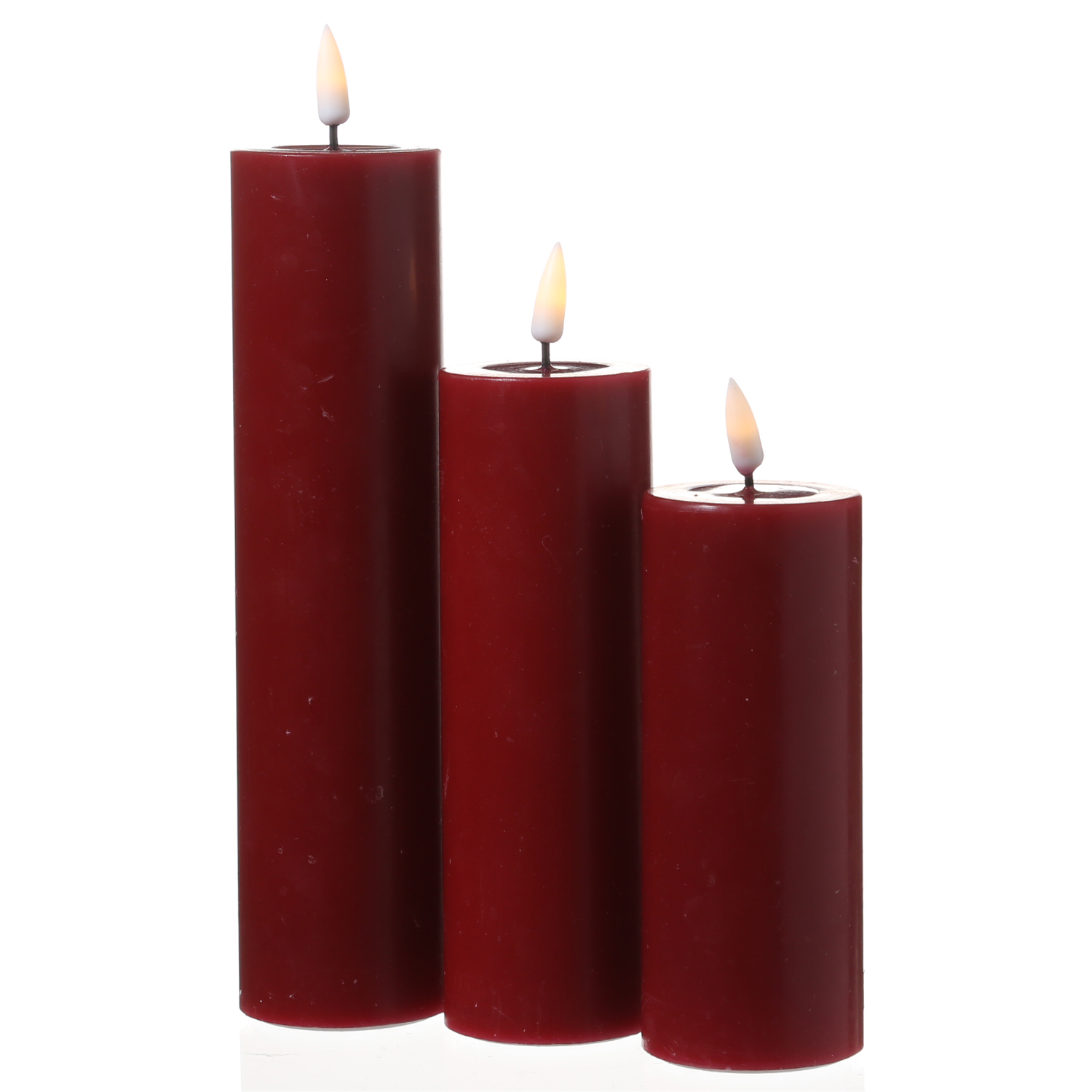 LED Stumpenkerze MIA - Echtwachs - realistische 3D Flamme - H: 20cm - D: 5cm - bordeauxrot LED Stumpenkerze MIA - Echtwachs - realistische 3D Flamme - H: 20cm - D: 5cm - bordeauxrot