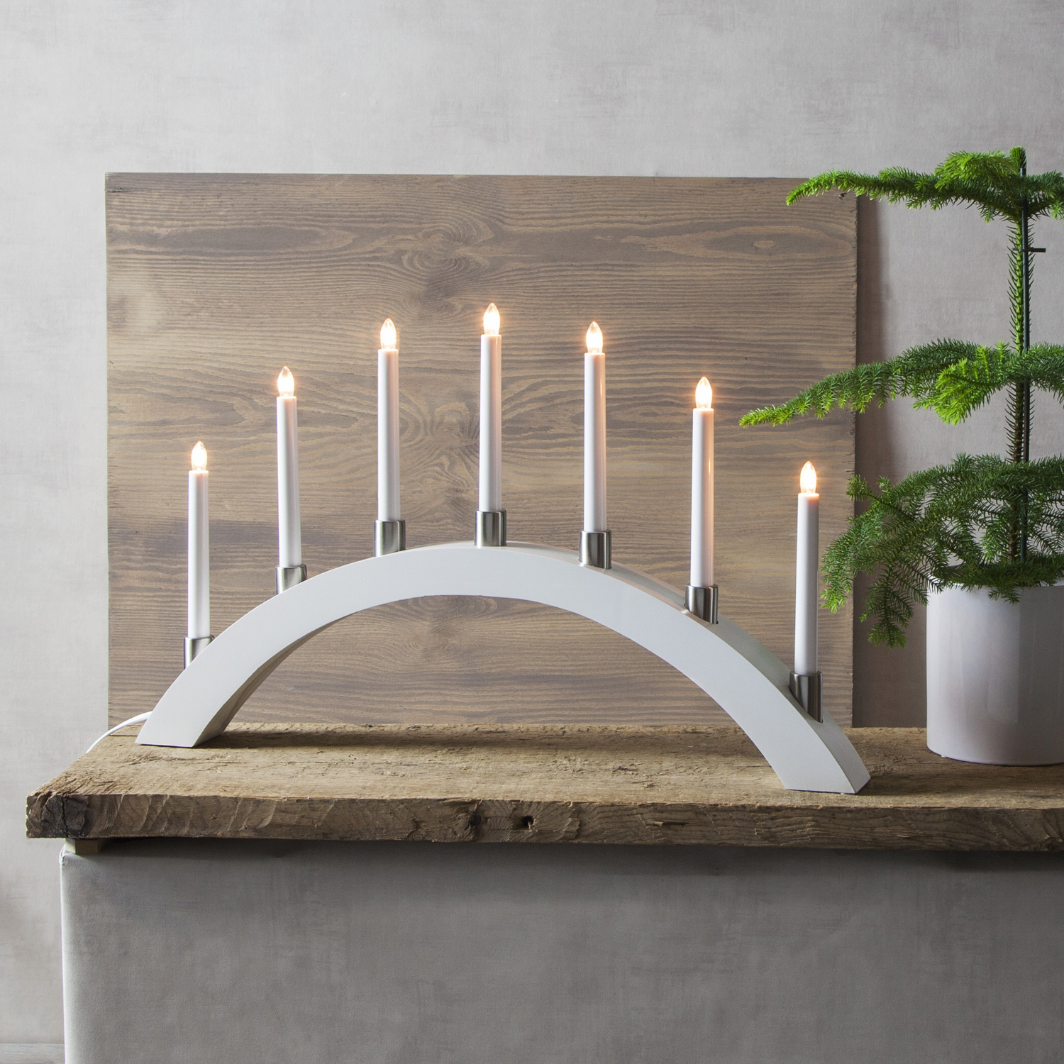 Lichterbogen TALL  - 7 warmweiße Glühlampen - L: 67cm, H: 40cm - Holz - Schalter - Weiß Lichterbogen TALL  - 7 warmweiße Glühlampen - L: 67cm, H: 40cm - Holz - Schalter - Weiß