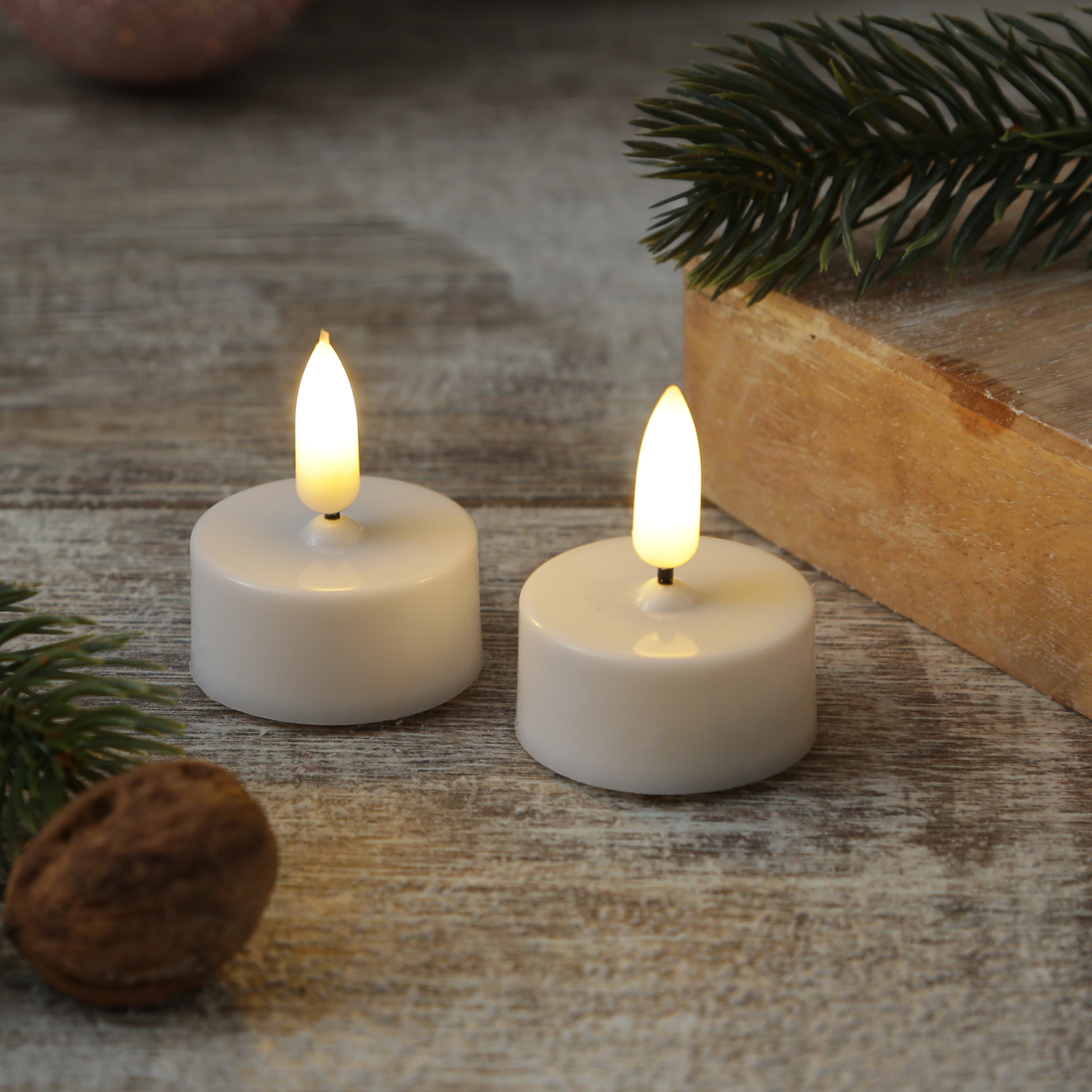 LED Teelicht "Flamme" - warmweiße Flame - Batteriebetrieb - Timer - H: 5cm - weiß - 2er Set LED Teelicht "Flamme" - warmweiße Flame - Batteriebetrieb - Timer - H: 5cm - weiß - 2er Set