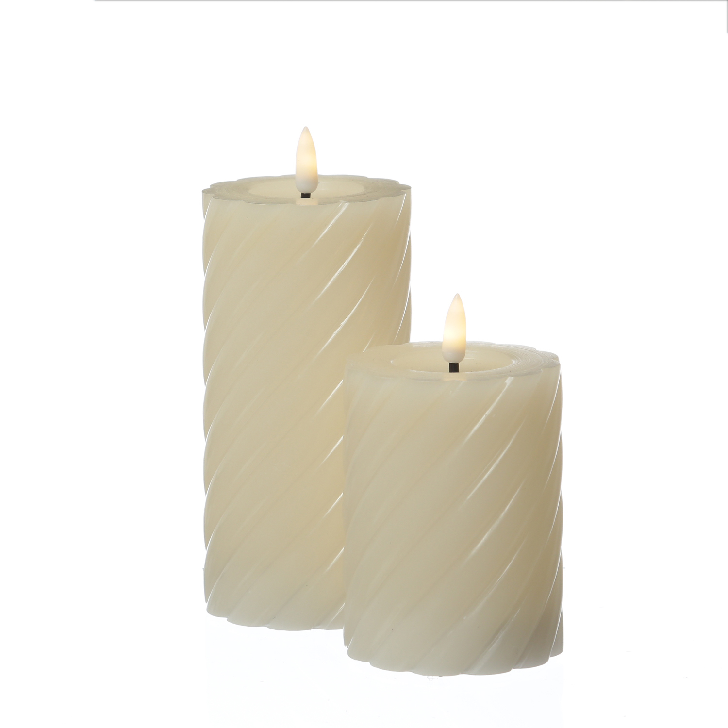 LED Stumpenkerze TWIST - Echtwachs - warmweiße 3D Flamme - H: 12,5cm - Batterie - Timer - creme