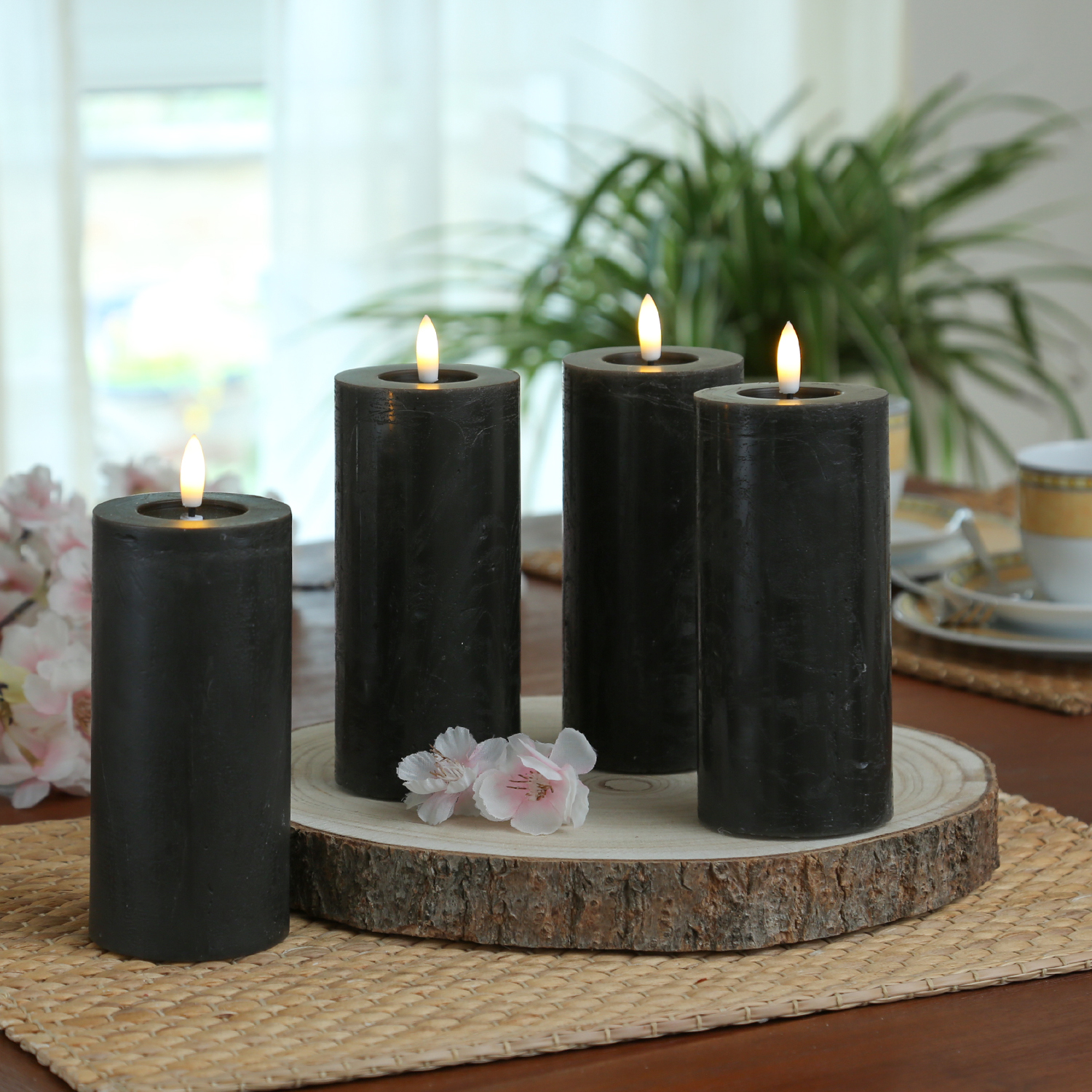 LED Kerzenset LINA - Rustik-Optik - Echtwachs - H: 15cm - D: 7cm - Timer - schwarz - 4er Set