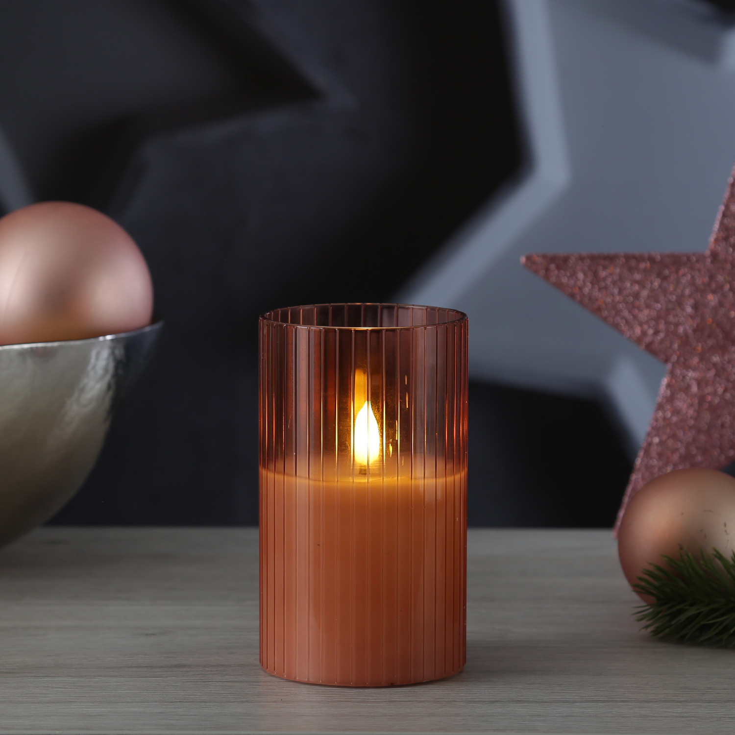 LED Kerze im Glas - Windlicht - Echtwachs - 3D Flamme - Timer - H: 12,5cm - D: 7,5cm - rosa LED Kerze im Glas - Windlicht - Echtwachs - 3D Flamme - Timer - H: 12,5cm - D: 7,5cm - rosa