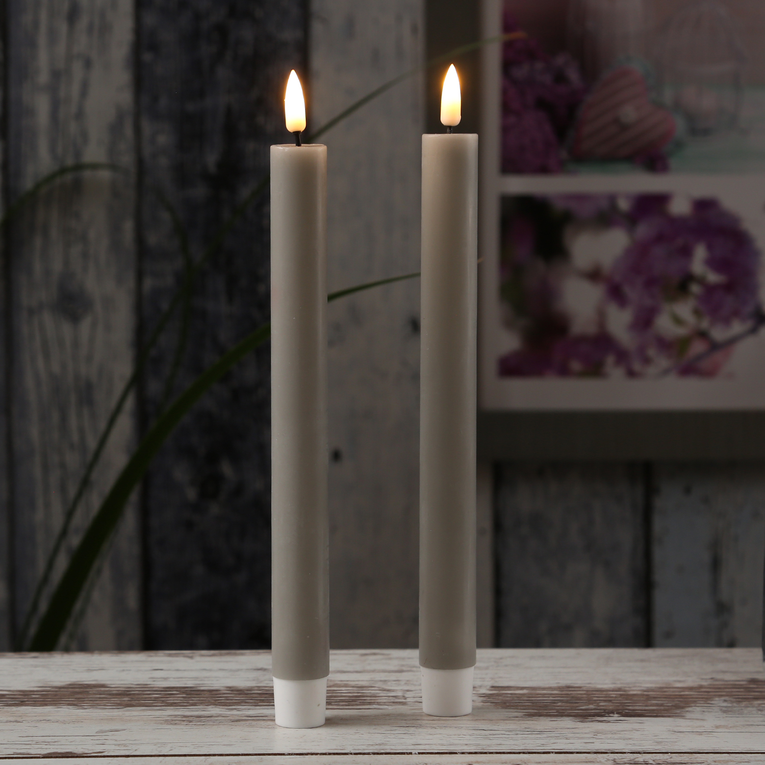 LED Stabkerzen MIA - Echtwachs - realistische 3D Flamme - H: 24cm - sand/taupe - 2 Stk LED Stabkerzen MIA - Echtwachs - realistische 3D Flamme - H: 24cm - sand/taupe - 2 Stk