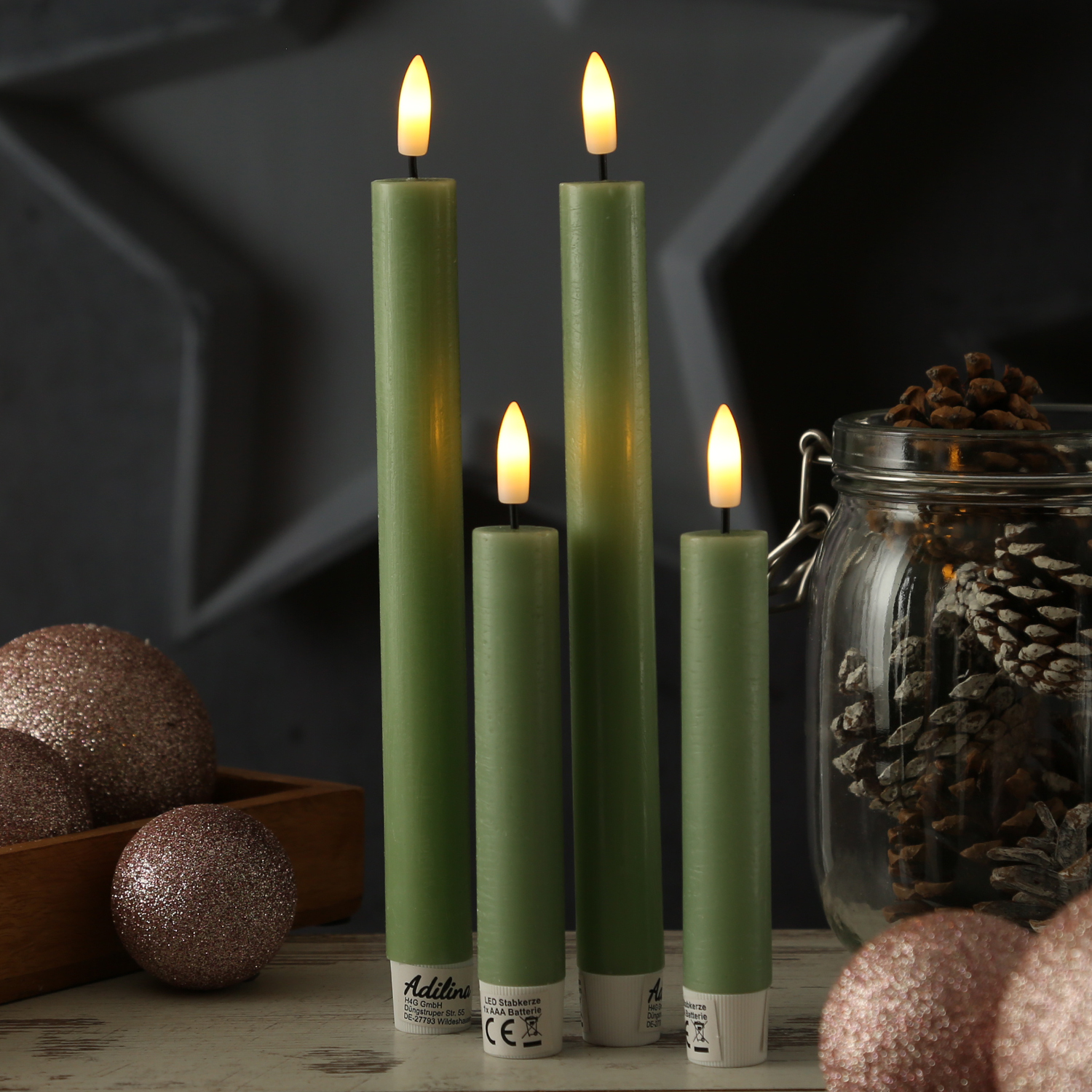 LED Stabkerzen LINA - Rustik-Optik - Echtwachs - 3D Flamme - H: 24cm - Timer - grün - 2er Set