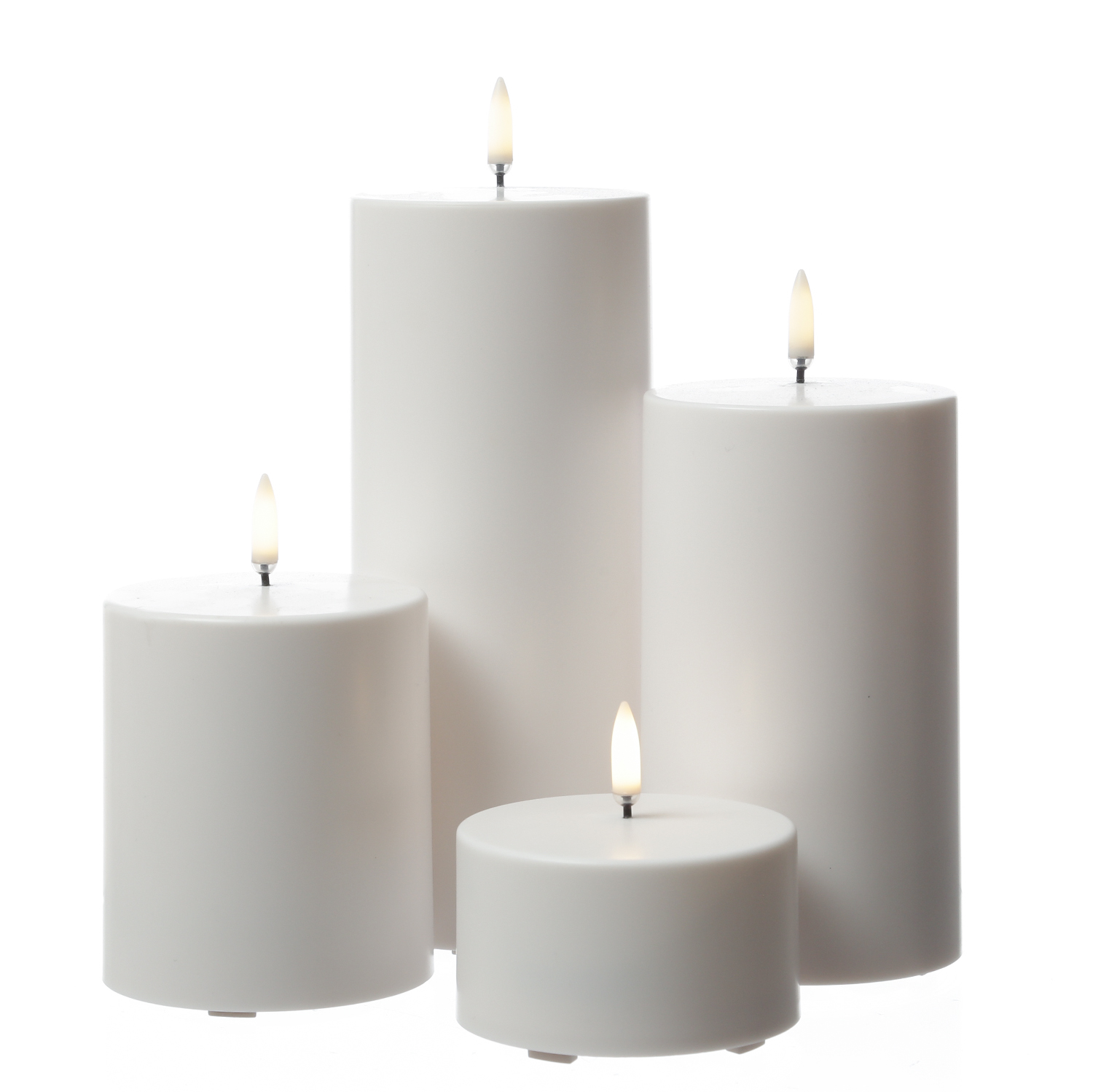 LED Kerzenset THEA - Kunststoff - 4 Größen - inkl. Batterien/Fernb. - bis zu 2500 Std. - für Außen LED Kerzenset THEA - Kunststoff - 4 Größen - inkl. Batterien/Fernb. - bis zu 2500 Std. - für Außen