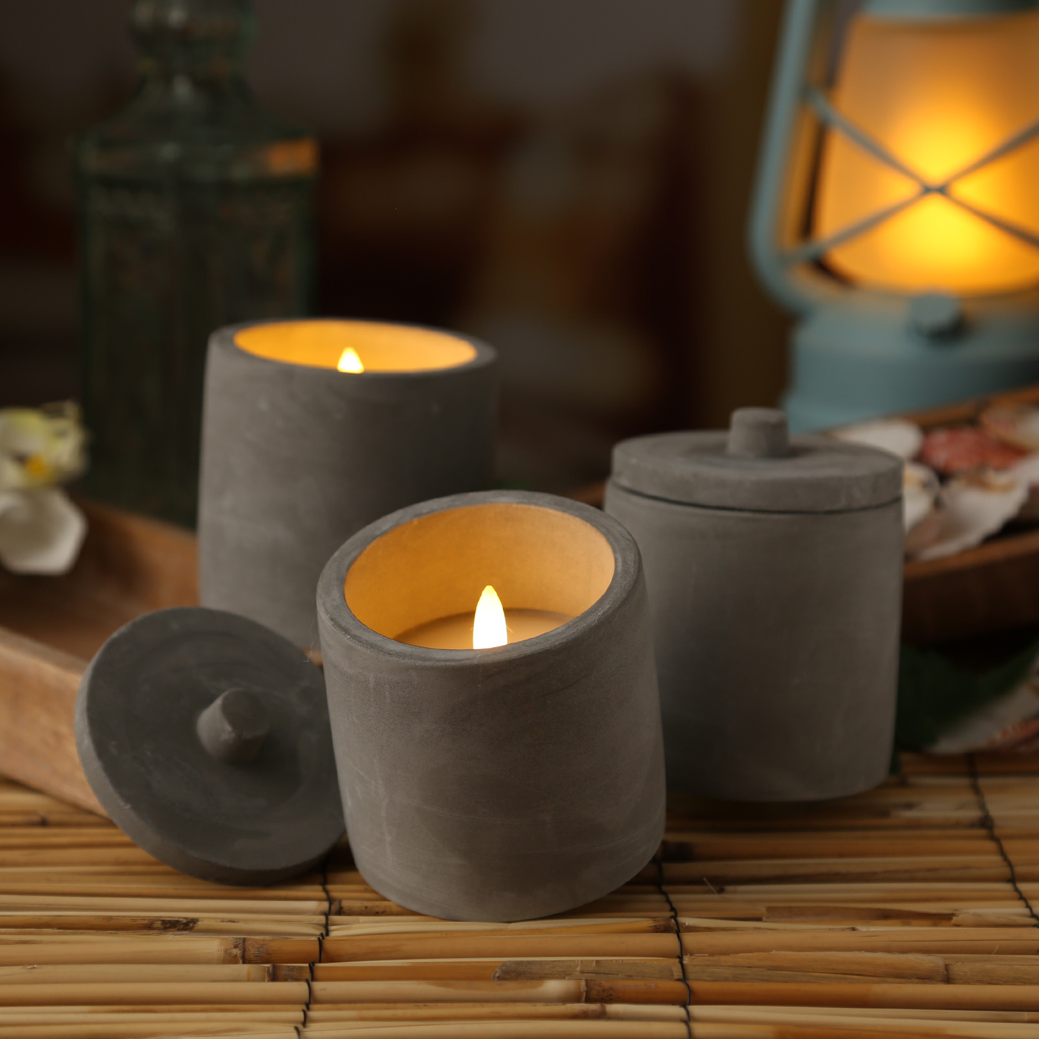 LED Kerzen im Topf - mit Deckel - Betonoptik - Timer - H: 10cm D: 8cm - grau - 3er Set LED Kerzen im Topf - mit Deckel - Betonoptik - Timer - H: 10cm D: 8cm - grau - 3er Set