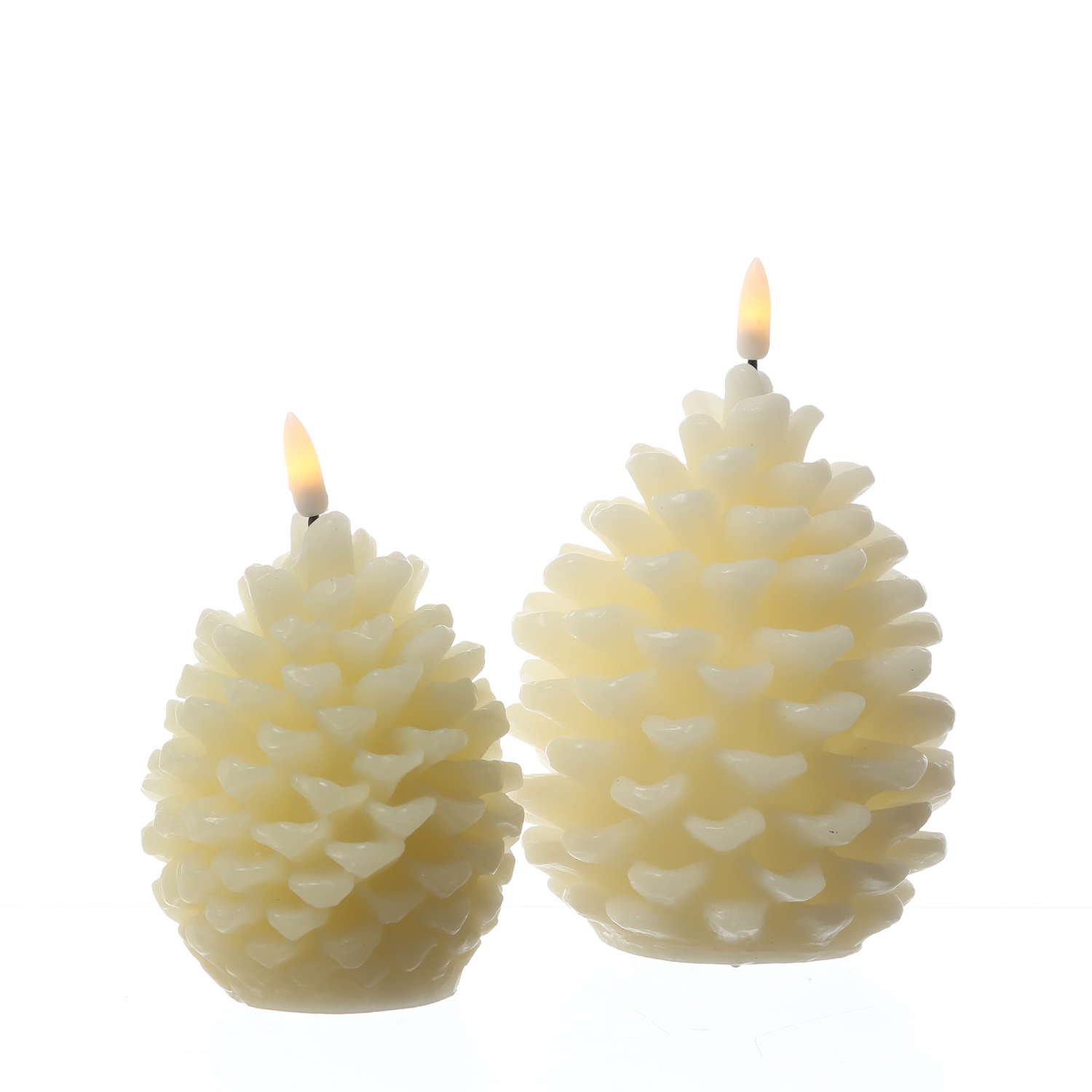 LED Kerze Tannenzapfen - Echtwachs - Timer - H: 15,5cm - D: 10,5cm - Batteriebetrieb - creme