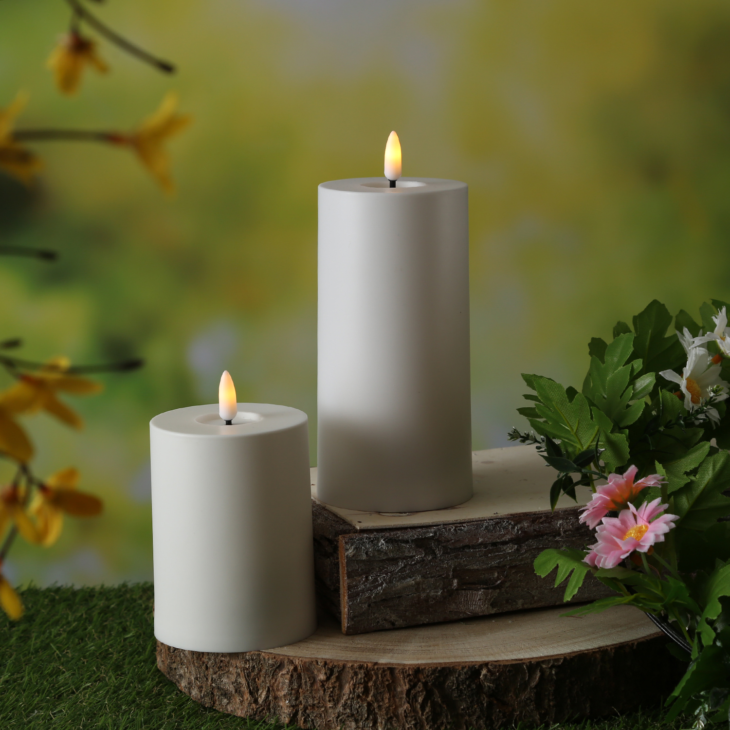 LED Kerze outdoor - Kunststoff - 3D Flamme - H: 12,5cm - D: 7,5cm - Timer - für Innen/Außen - weiß