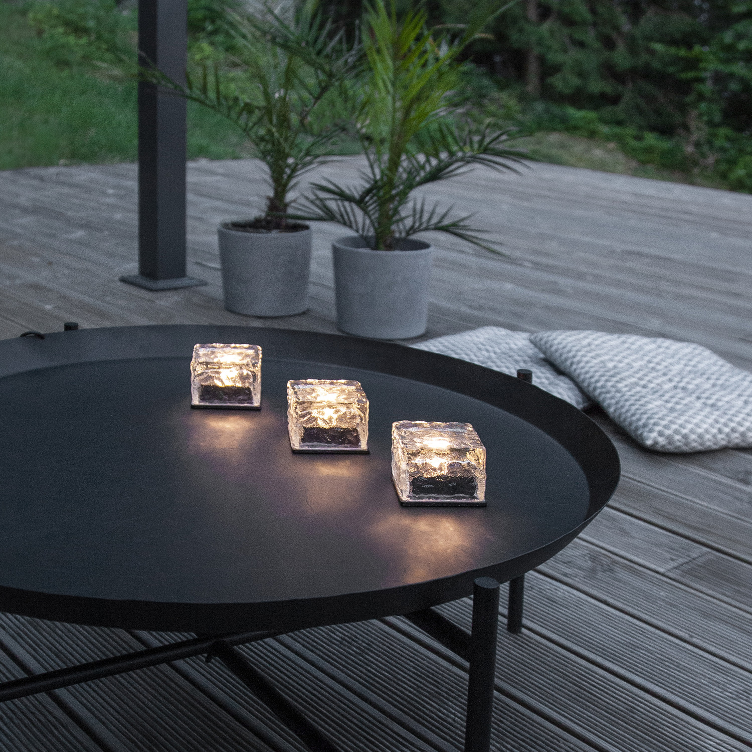 LED Solarkerzen Icecube - Eiswürfelform - warmweiße LED - Lichtsensor - transparent - 3er Set