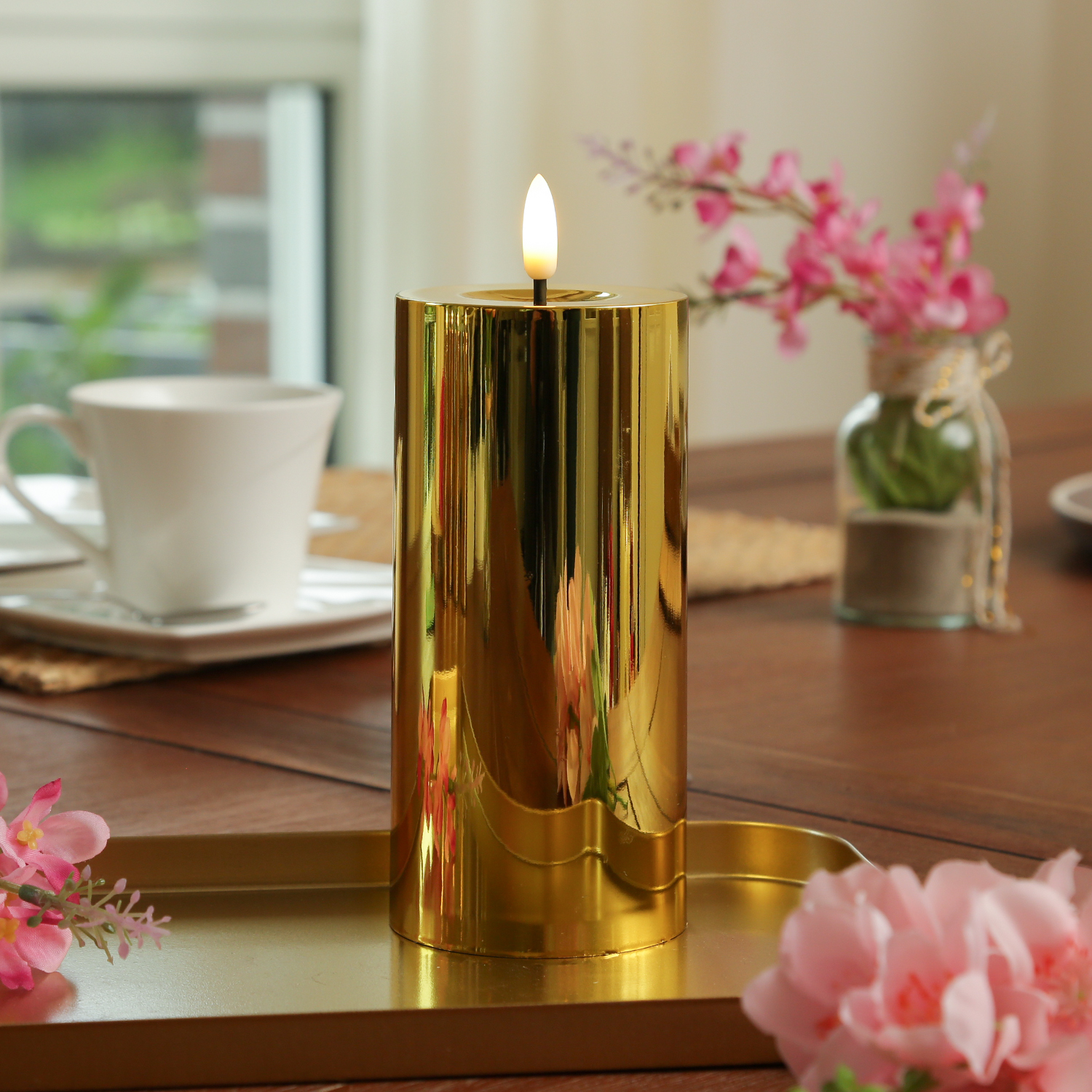 LED Kerze - Kunststoff - 3D Flamme - Timer - H: 17,5cm - D: 7,5cm - gold glänzend