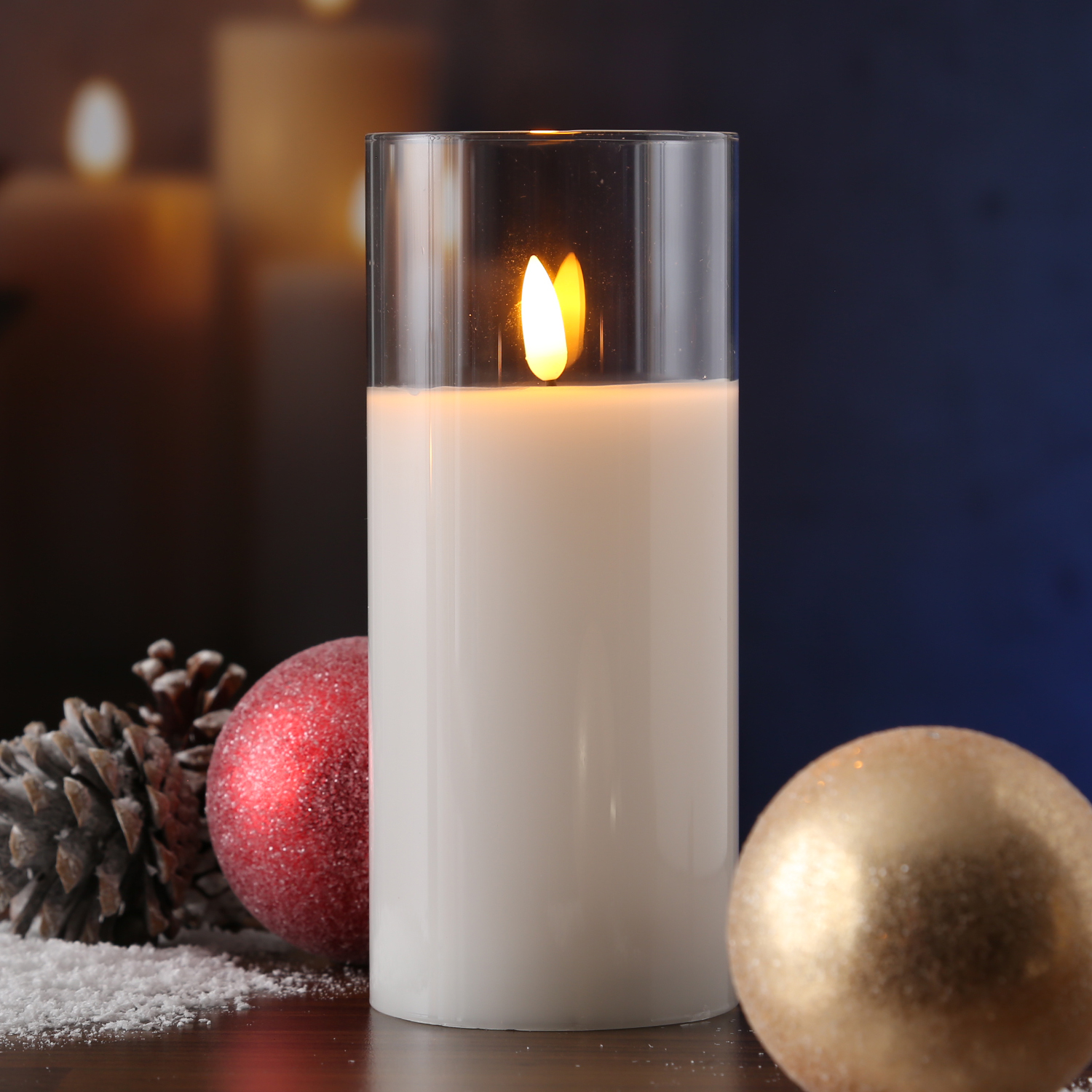 LED Kerze im Glas - Windlicht - Echtwachs - flackernde 3D Flamme - Timer - H: 17,5cm - weiß LED Kerze im Glas - Windlicht - Echtwachs - flackernde 3D Flamme - Timer - H: 17,5cm - weiß