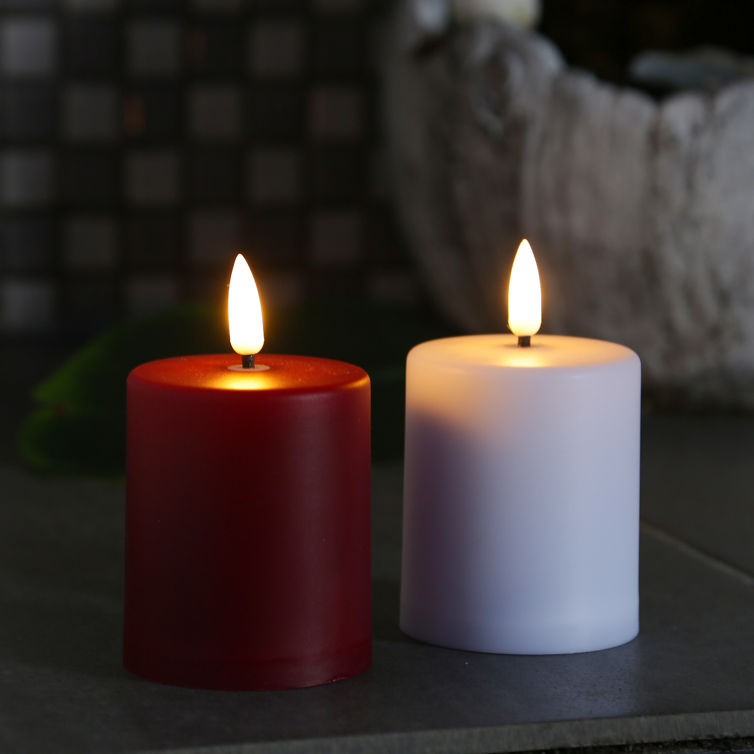 LED Mini Kerze/Grabkerze - H: 10cm/D: 6,1cm - Timer/Sensor - für Innen/Außen - bis 1200h - rot LED Mini Kerze/Grabkerze - H: 10cm/D: 6,1cm - Timer/Sensor - für Innen/Außen - bis 1200h - rot