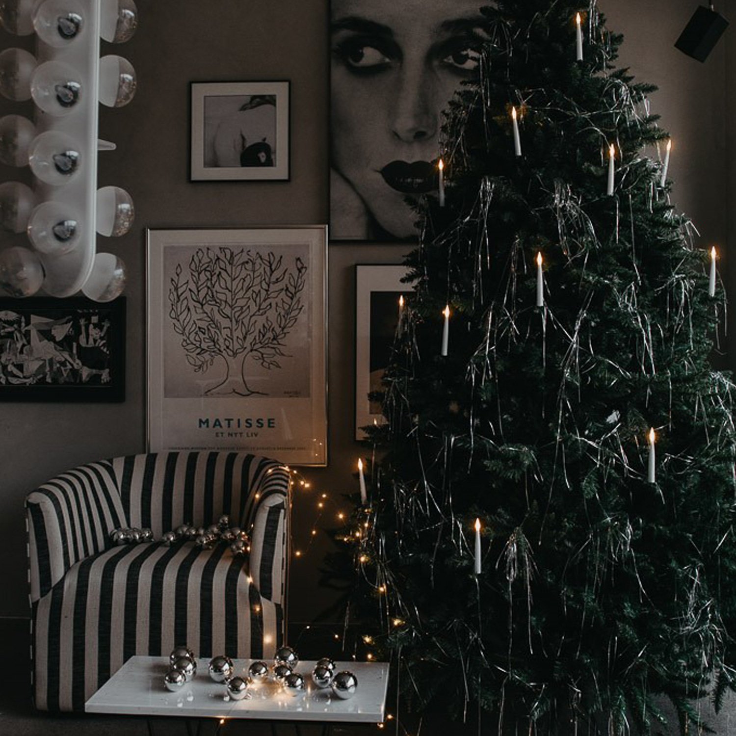 LED-Kerzenkette - Indoor - Slimline - statische LED - L: 10,5m - H: 15cm - 16er Set LED-Kerzenkette - Indoor - Slimline - statische LED - L: 10,5m - H: 15cm - 16er Set