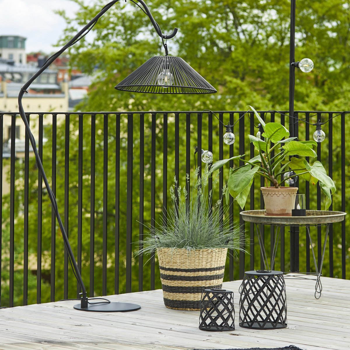 LED  Solar Laterne CALABRIA - warmweiße LED - H: 28cm - Dämmerungssensor - outdoor LED  Solar Laterne CALABRIA - warmweiße LED - H: 28cm - Dämmerungssensor - outdoor