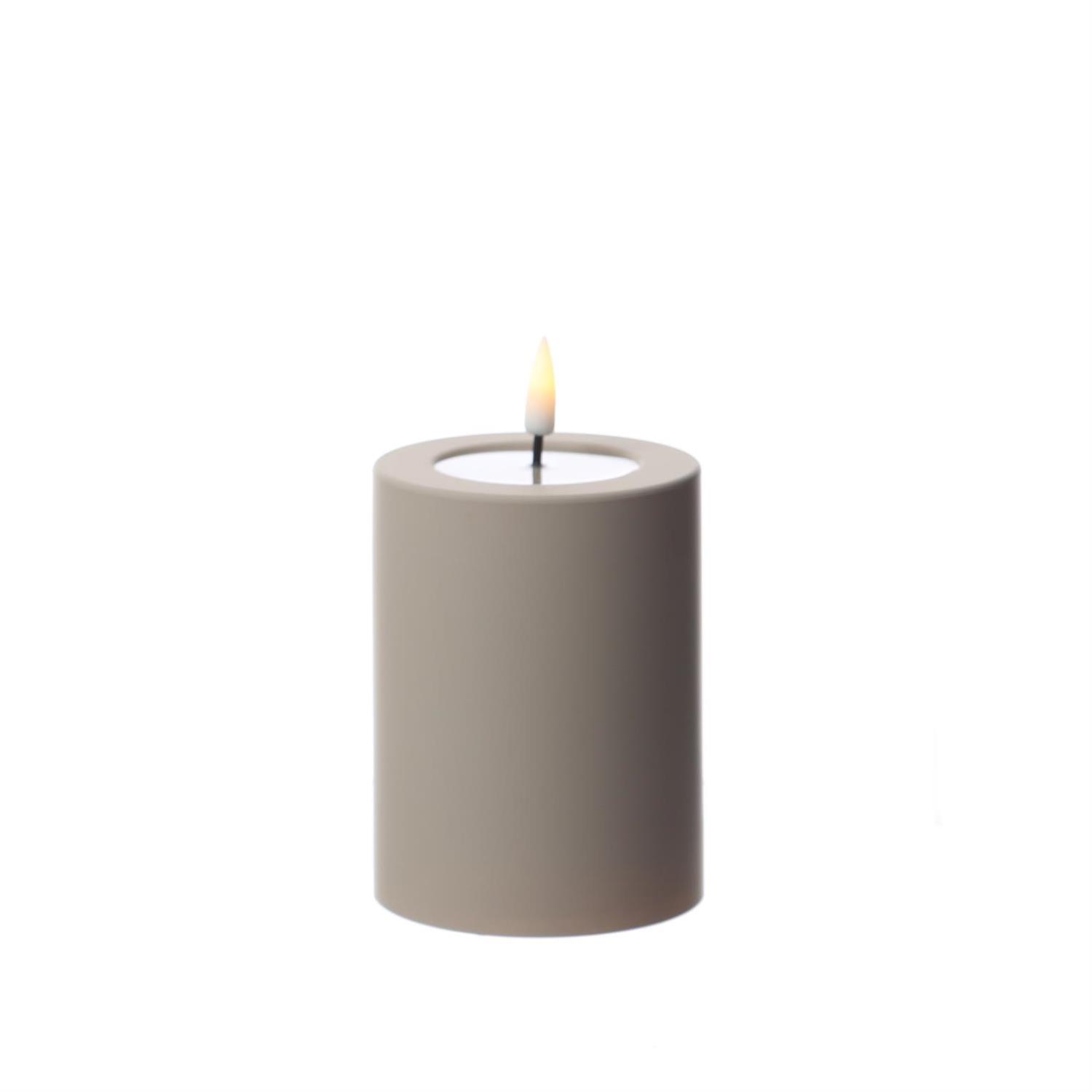 LED Stumpenkerze MIA - Kunststoff - 3D Flamme - H- 10cm - D- 7-5cm - für Aussen - sand LED Stumpenkerze MIA - Kunststoff - 3D Flamme - H- 10cm - D- 7-5cm - fuer Aussen - sand
