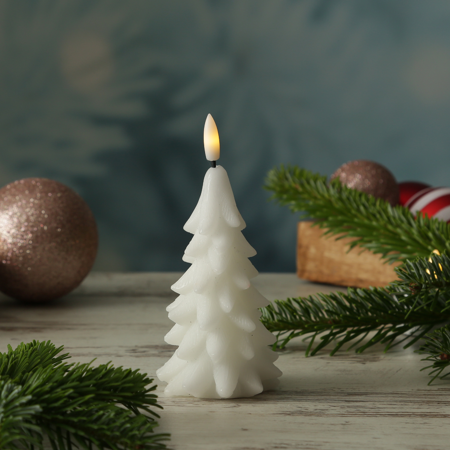 LED Kerze Tannenbaum - Echtwachs - 3D Flamme - inkl. Batterie - H: 16cm - Timer