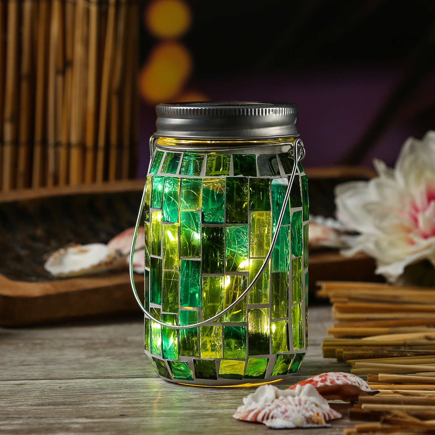 LED Solar Glas - Einmachglas mit Mosaiksteinchen - mit Henkel - H: 13,5cm - Lichtsensor - grün LED Solar Glas - Einmachglas mit Mosaiksteinchen - mit Henkel - H: 13,5cm - Lichtsensor - grün