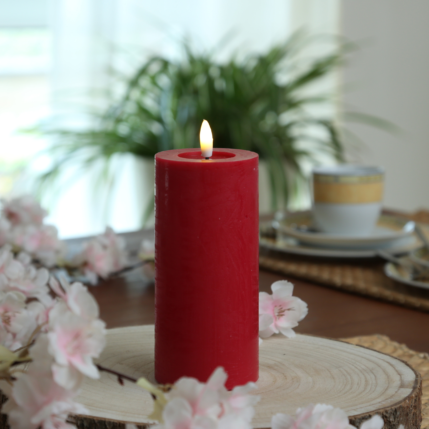 LED Kerze LINA - Rustik-Optik - Echtwachs - 3D Flamme - H: 15cm - D: 7cm - Batterie - Timer - rot