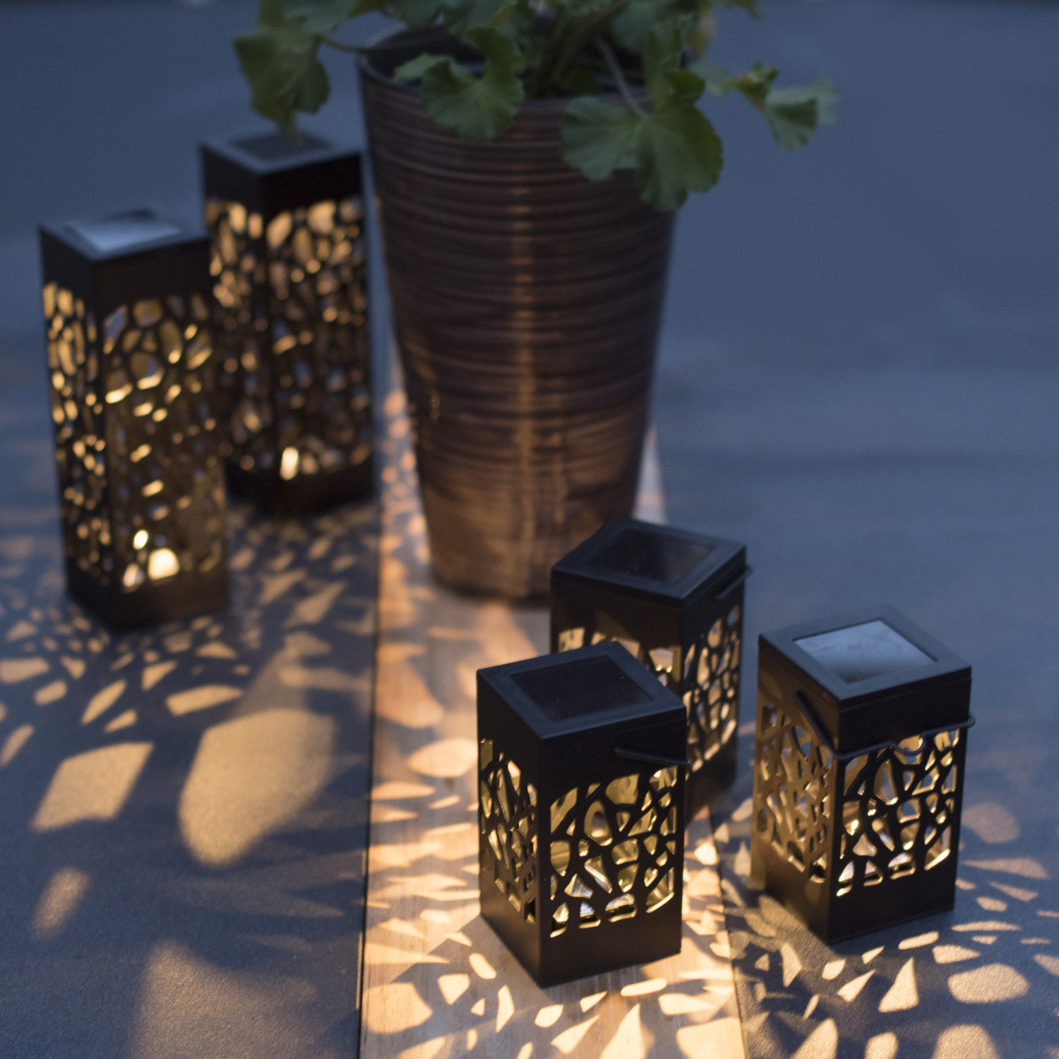 LED Solar Laternen Izola - zum Hängen o. Stellen - warmweiße LED - H: 11cm - Lichtsensor - 3er Set