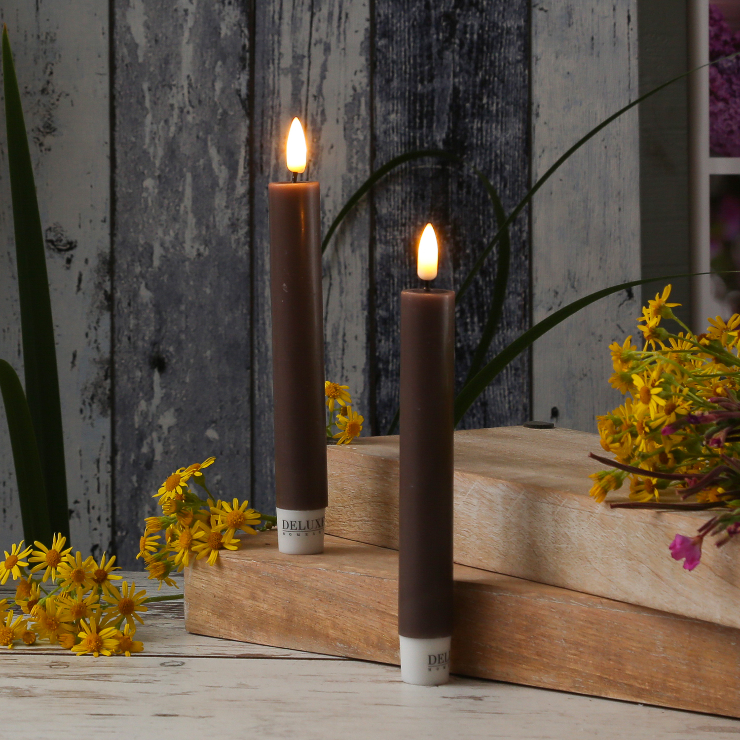 LED Stabkerzen MIA - Echtwachs - realistische 3D Flamme - H: 15cm - mokkafarben - 2 St. LED Stabkerzen MIA - Echtwachs - realistische 3D Flamme - H: 15cm - mokkafarben - 2 St.